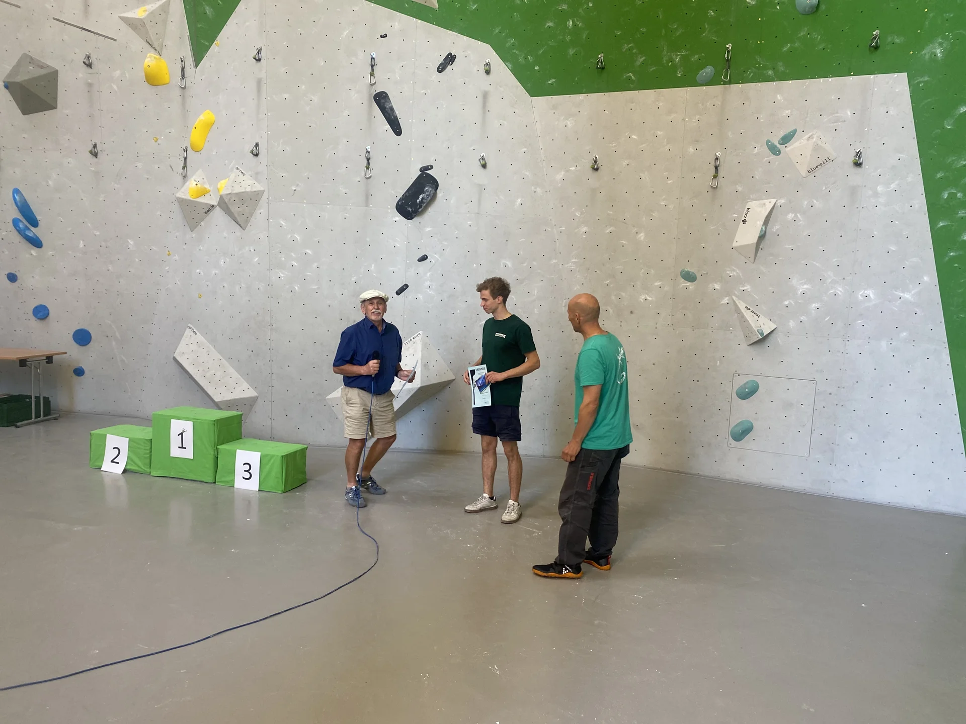 Siegerehrung Landesmeister Lead, v.l.n.r. Arno Behr, Linus Raatz, Viktor Lang | © DAV Landesverband Berlin