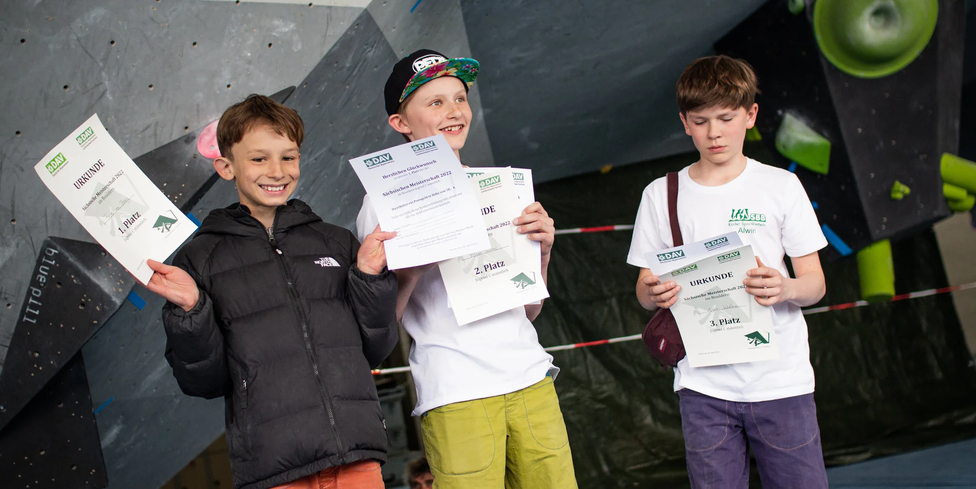 Landesmeisterschaft_Bouldern_Berlin_Sachsen_2022_Finale_Jugend_BC | © Kilian Dorner