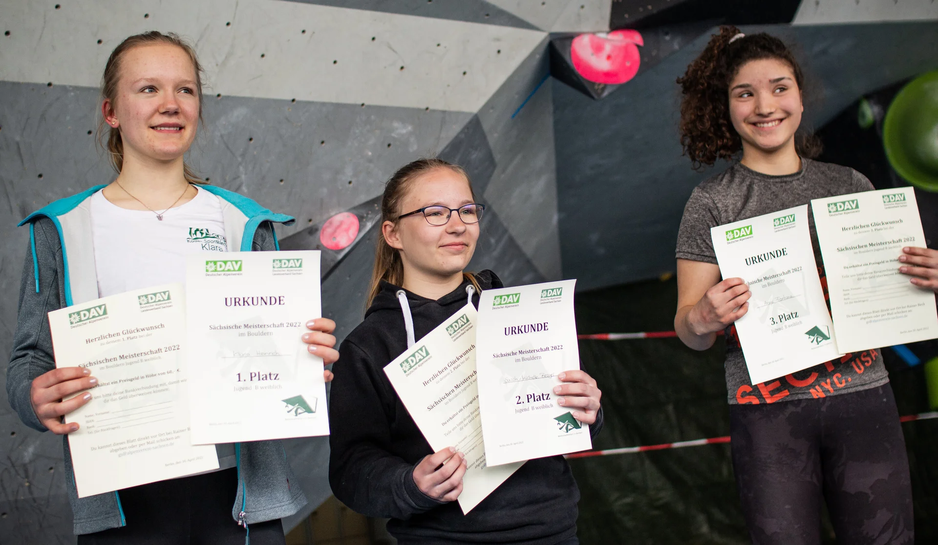 Landesmeisterschaft_Bouldern_Berlin_Sachsen_2022_Finale_Jugend_BC | © Kilian Dorner