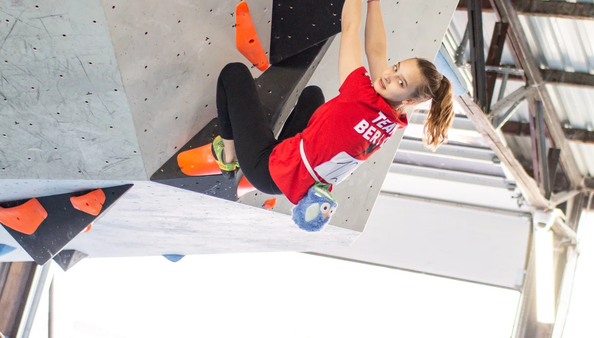 Landesmeisterschaft_Bouldern_Berlin_Sachsen_2022_Finale_Jugend_BC | © Kilian Dorner