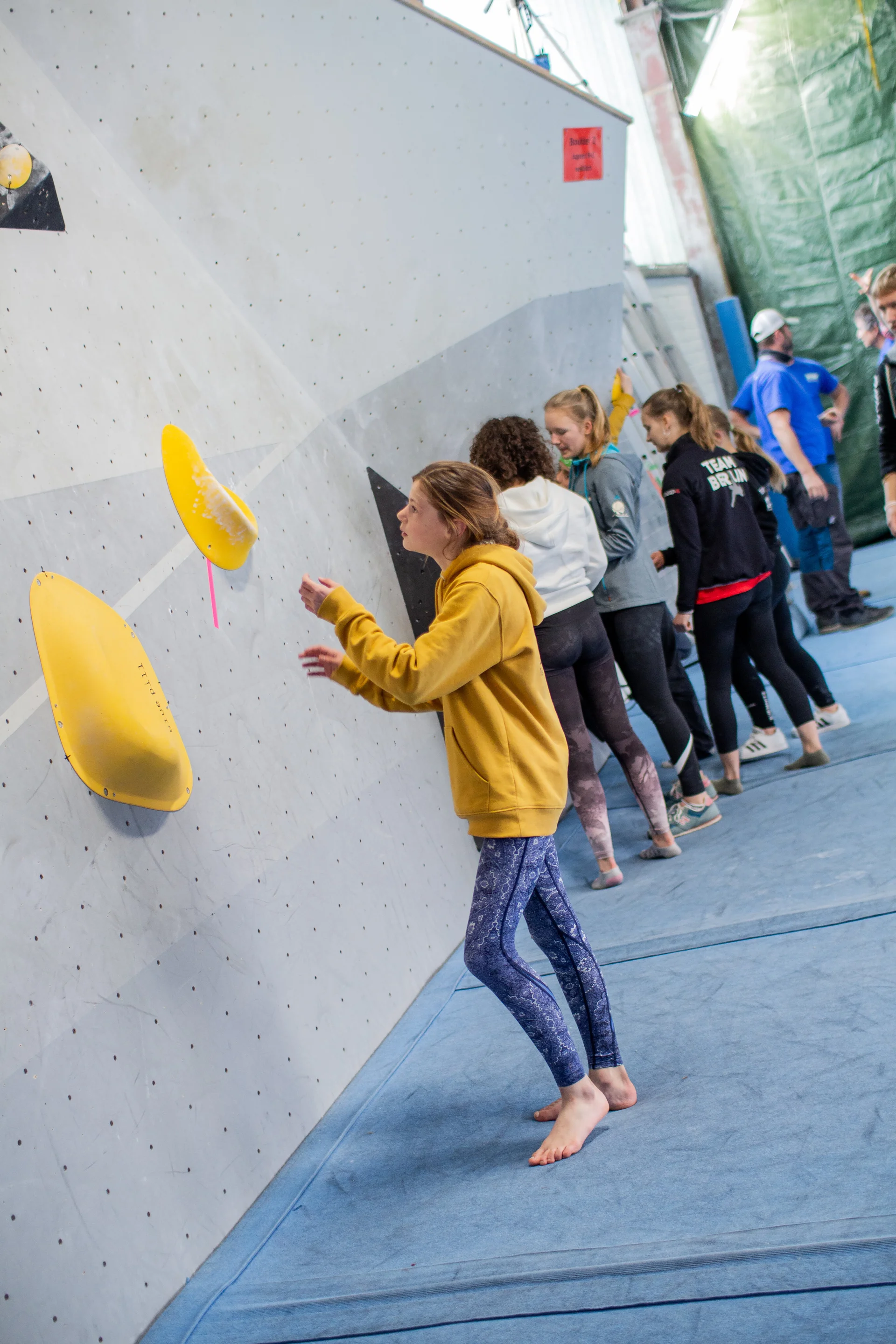 Landesmeisterschaft_Bouldern_Berlin_Sachsen_2022_Finale_Jugend_BC | © Kilian Dorner
