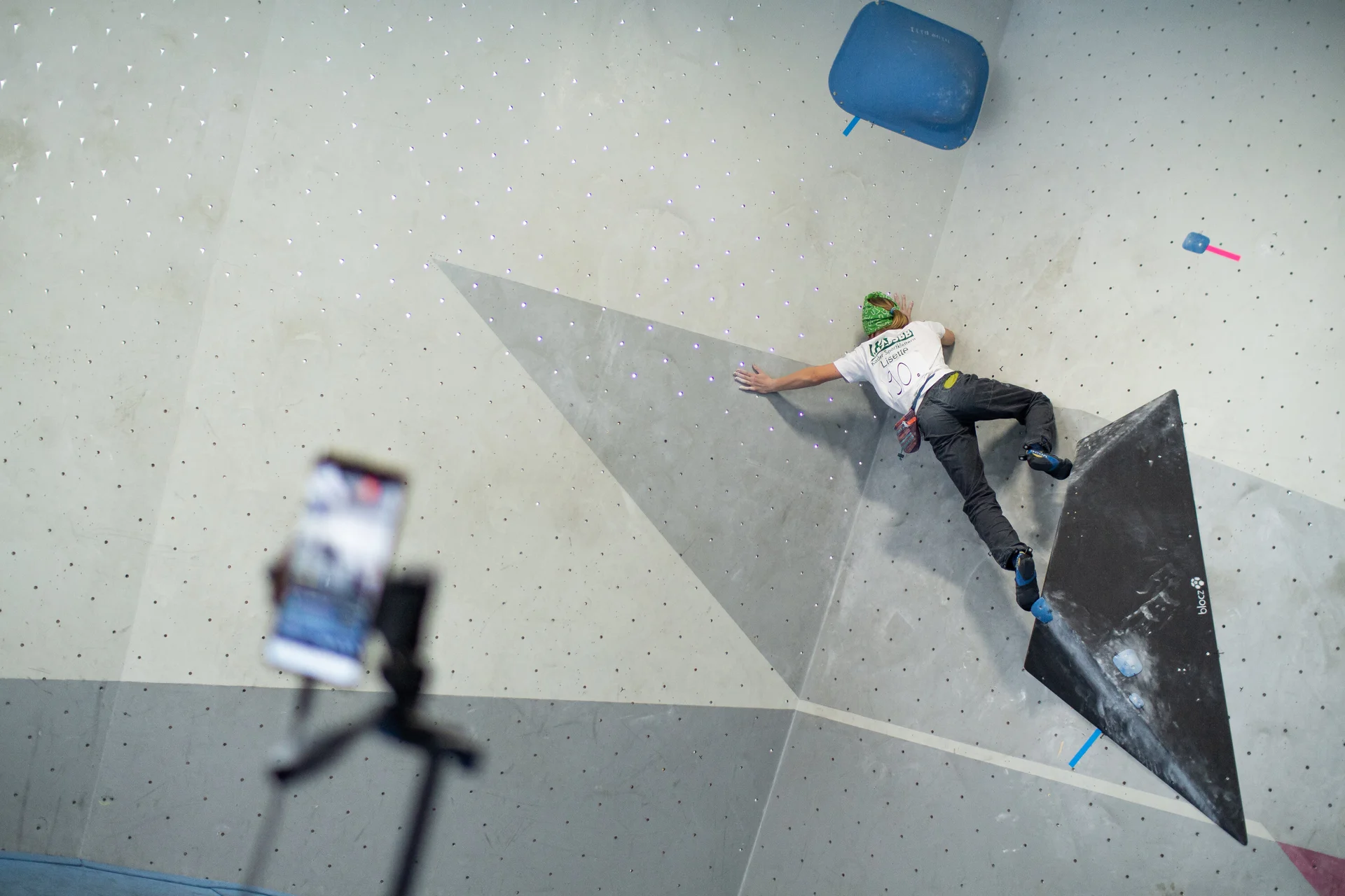 Landesmeisterschaft_Bouldern_Berlin_Sachsen_2022_Finale_Jugend_BC | © Kilian Dorner