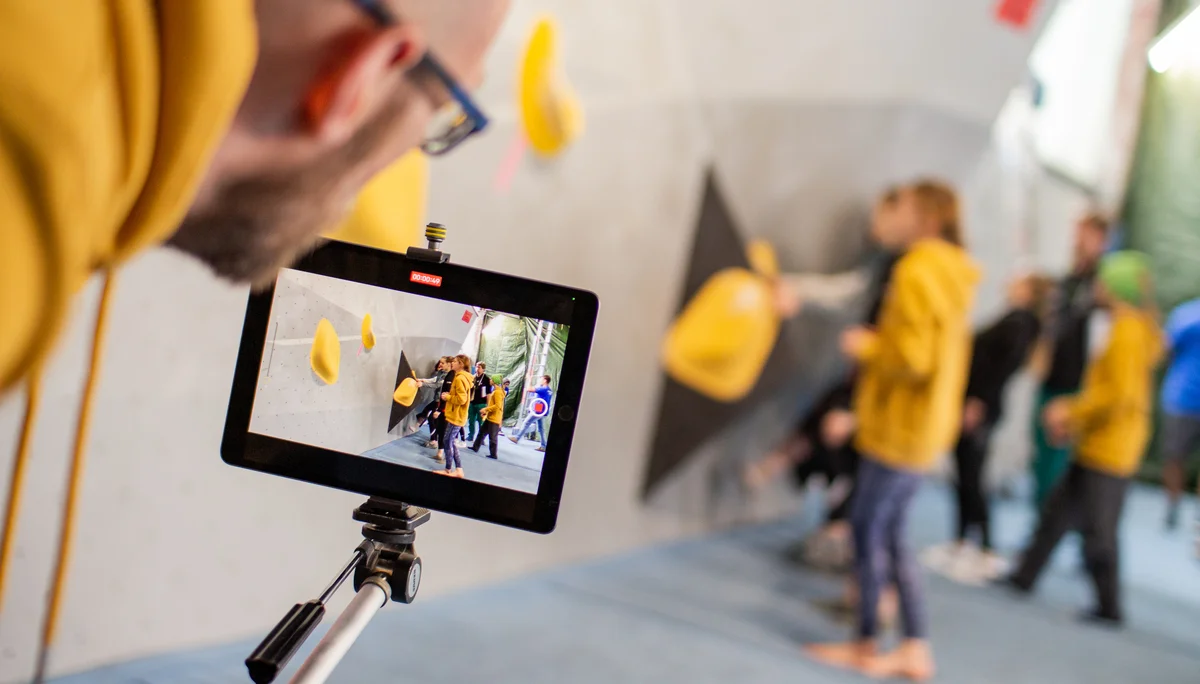 Landesmeisterschaft_Bouldern_Berlin_Sachsen_2022_Finale_Jugend_BC | © Kilian Dorner