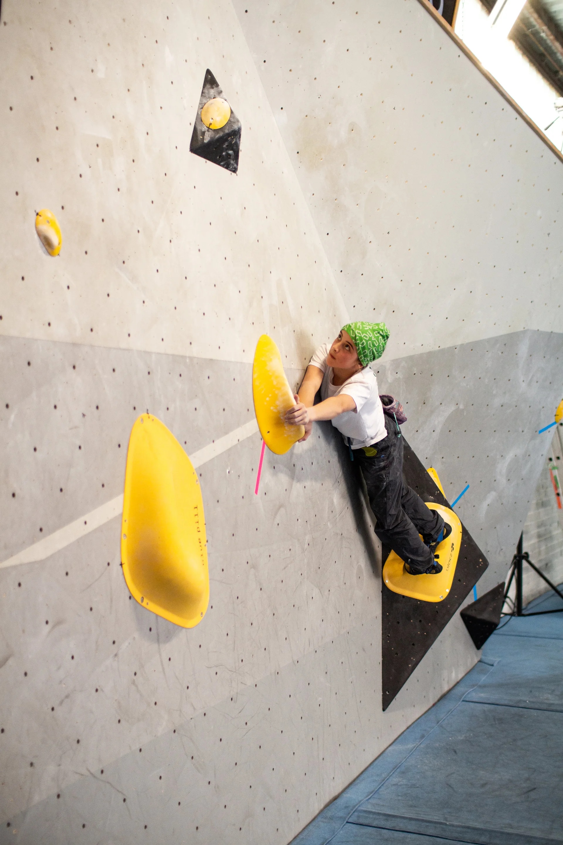 Landesmeisterschaft_Bouldern_Berlin_Sachsen_2022_Finale_Jugend_BC | © Kilian Dorner