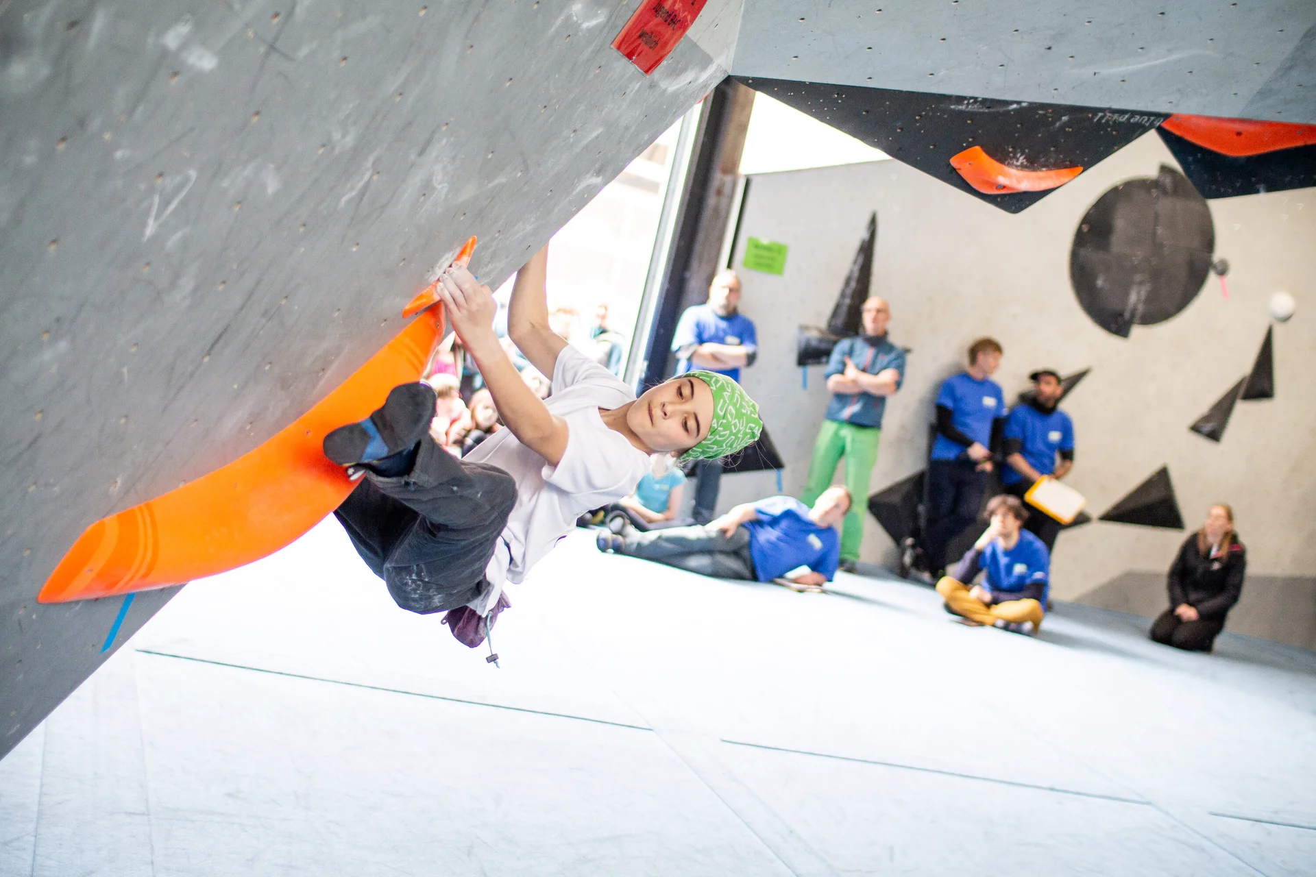 Landesmeisterschaft_Bouldern_Berlin_Sachsen_2022_Finale_Jugend_BC | © Kilian Dorner