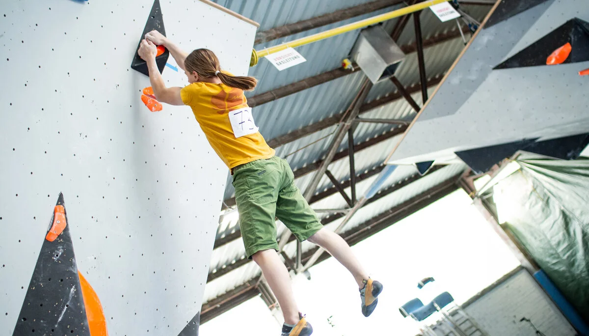 Landesmeisterschaft_Bouldern_Berlin_Sachsen_2022_Finale_Jugend_BC | © Kilian Dorner