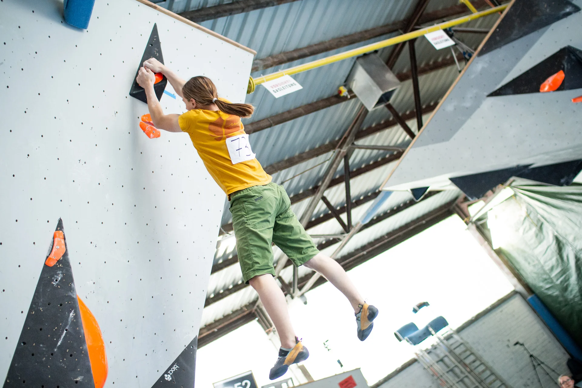 Landesmeisterschaft_Bouldern_Berlin_Sachsen_2022_Finale_Jugend_BC | © Kilian Dorner