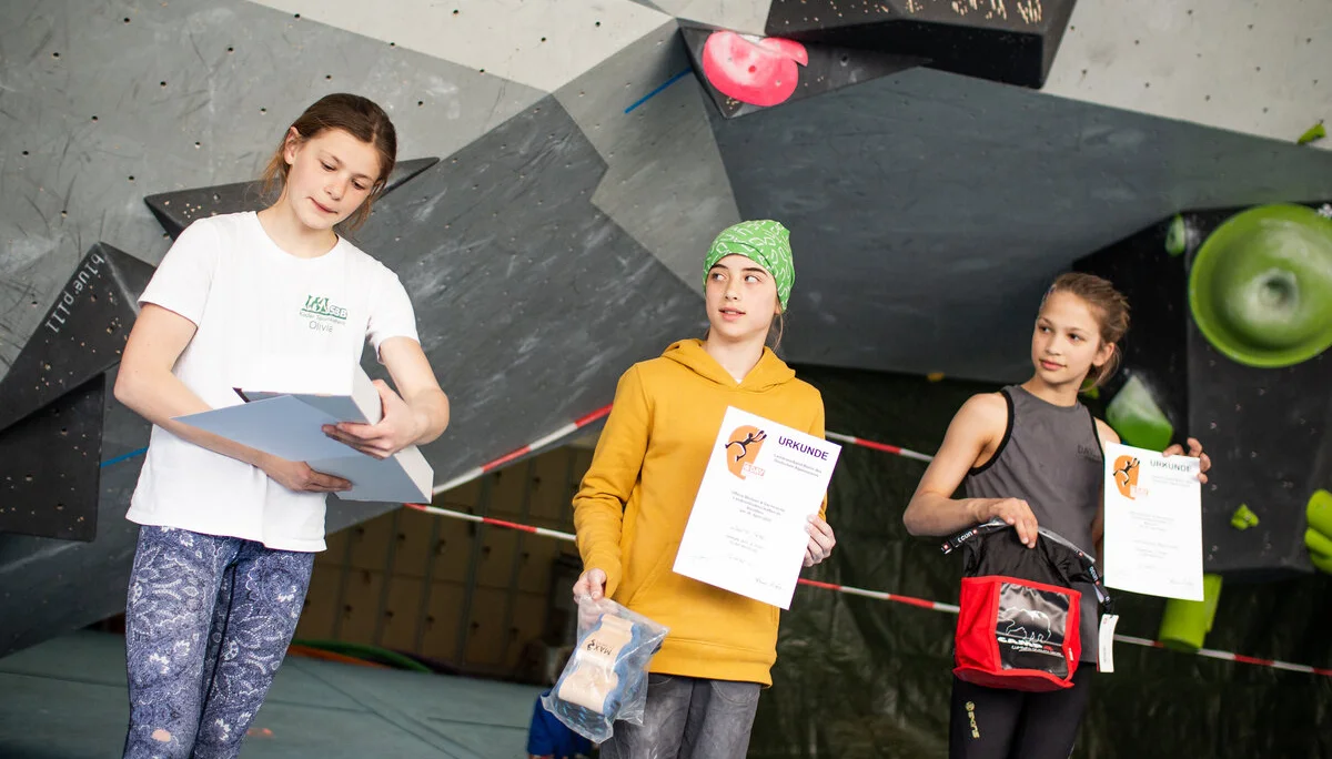 Landesmeisterschaft_Bouldern_Berlin_Sachsen_2022_Finale_Jugend_BC | © Kilian Dorner