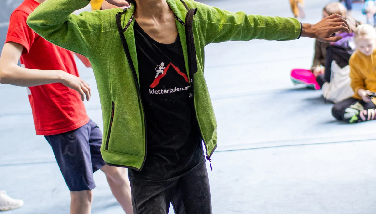 Landesmeisterschaft_Bouldern_Berlin_Sachsen_2022_Finale_Jugend_BC | © Kilian Dorner