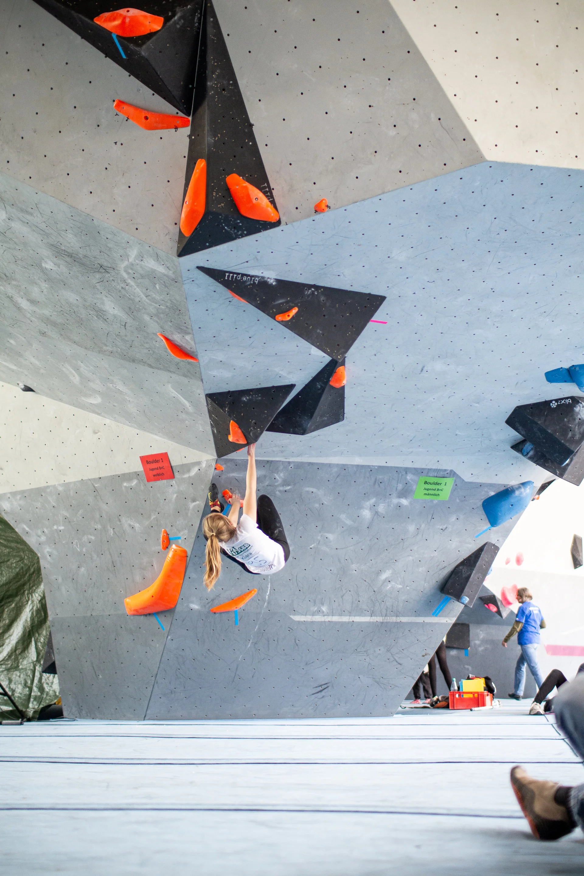 Landesmeisterschaft_Bouldern_Berlin_Sachsen_2022_Finale_Jugend_BC | © Kilian Dorner