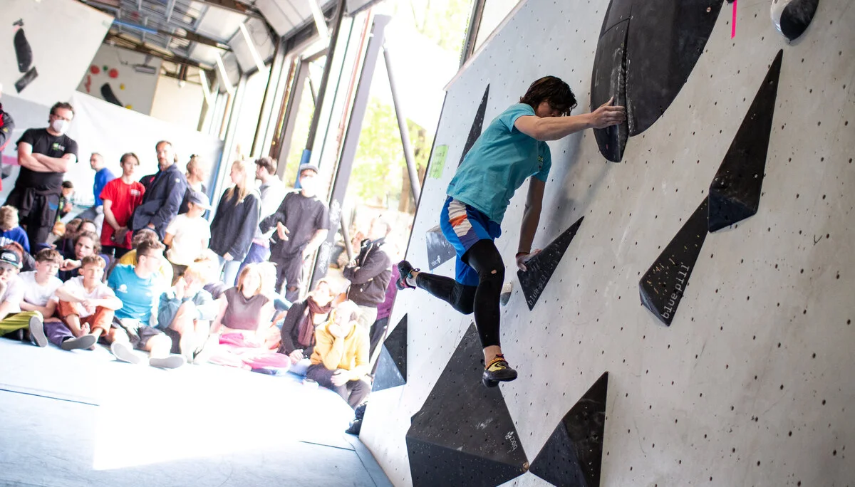 Landesmeisterschaft_Bouldern_Berlin_Sachsen_2022_Finale_Jugend_BC | © Kilian Dorner