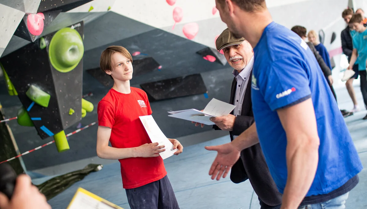 Landesmeisterschaft_Bouldern_Berlin_Sachsen_2022_Finale_Jugend_BC | © Kilian Dorner
