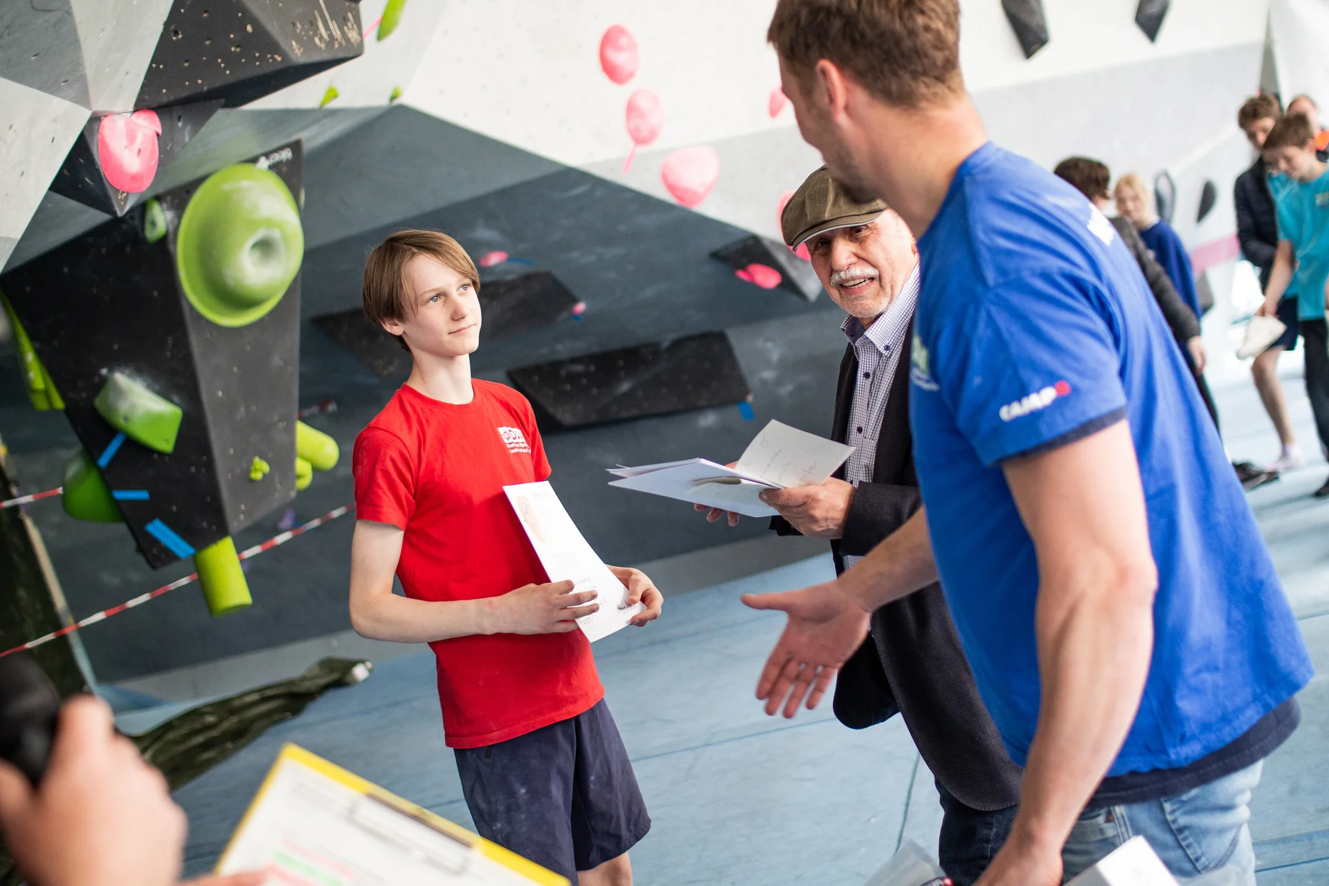 Landesmeisterschaft_Bouldern_Berlin_Sachsen_2022_Finale_Jugend_BC | © Kilian Dorner