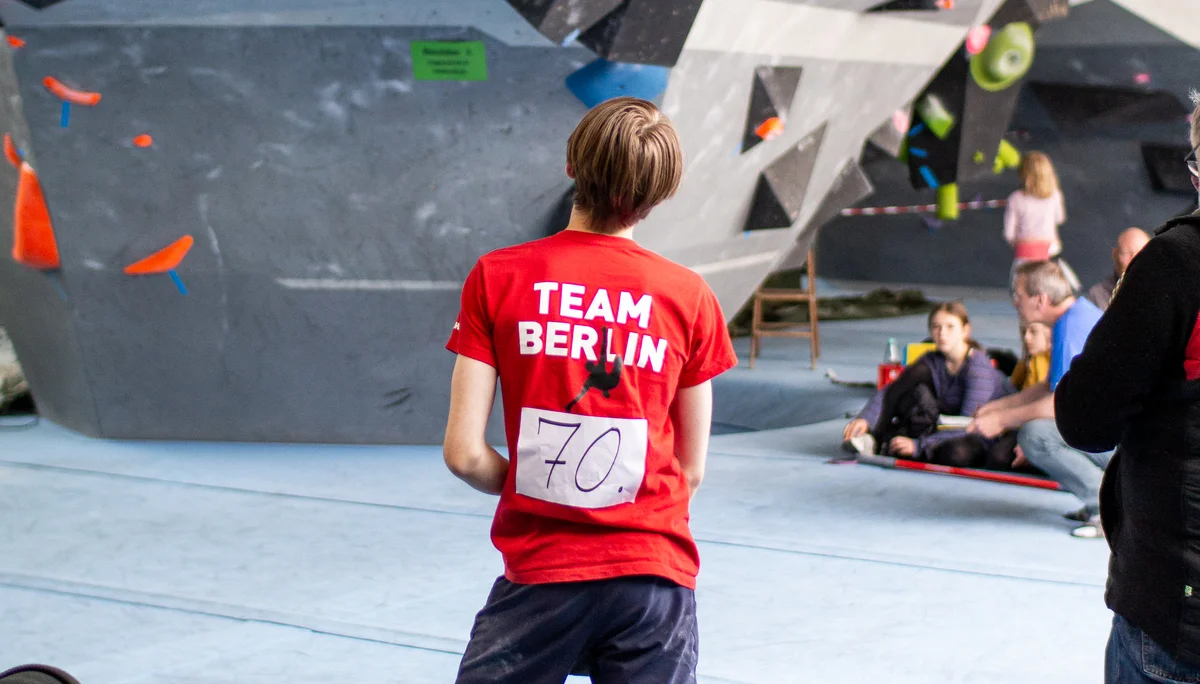 Landesmeisterschaft_Bouldern_Berlin_Sachsen_2022_Finale_Jugend_BC | © Kilian Dorner