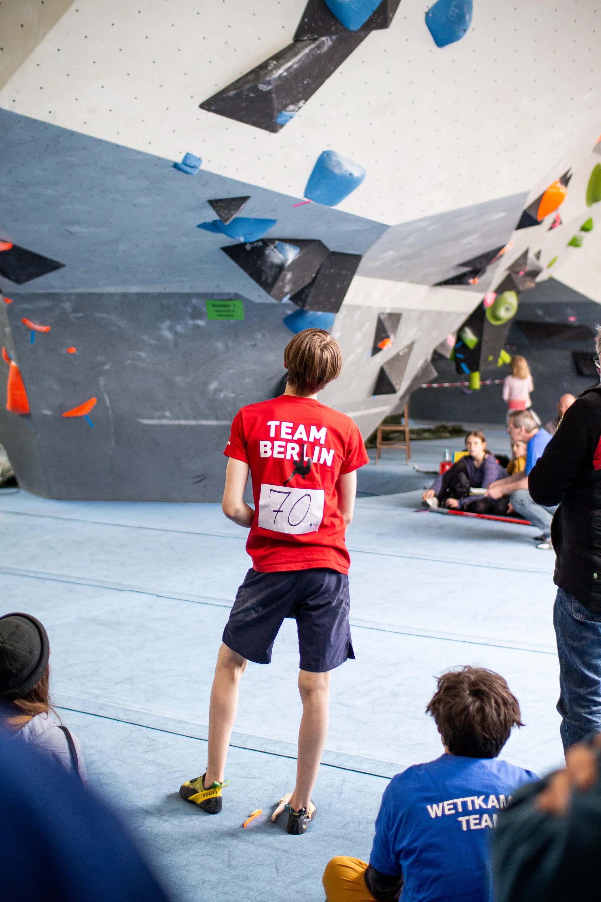 Landesmeisterschaft_Bouldern_Berlin_Sachsen_2022_Finale_Jugend_BC | © Kilian Dorner