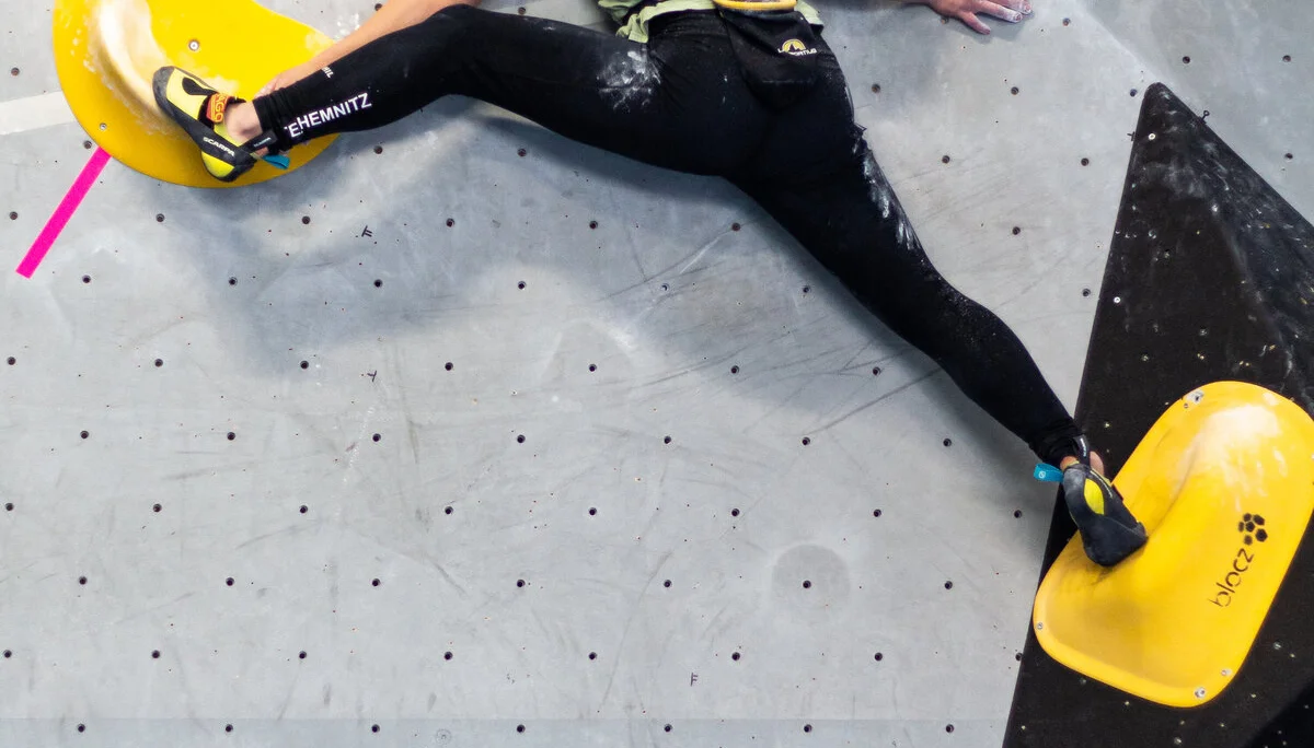 Landesmeisterschaft_Bouldern_Berlin_Sachsen_2022_Finale_Jugend_BC | © Kilian Dorner