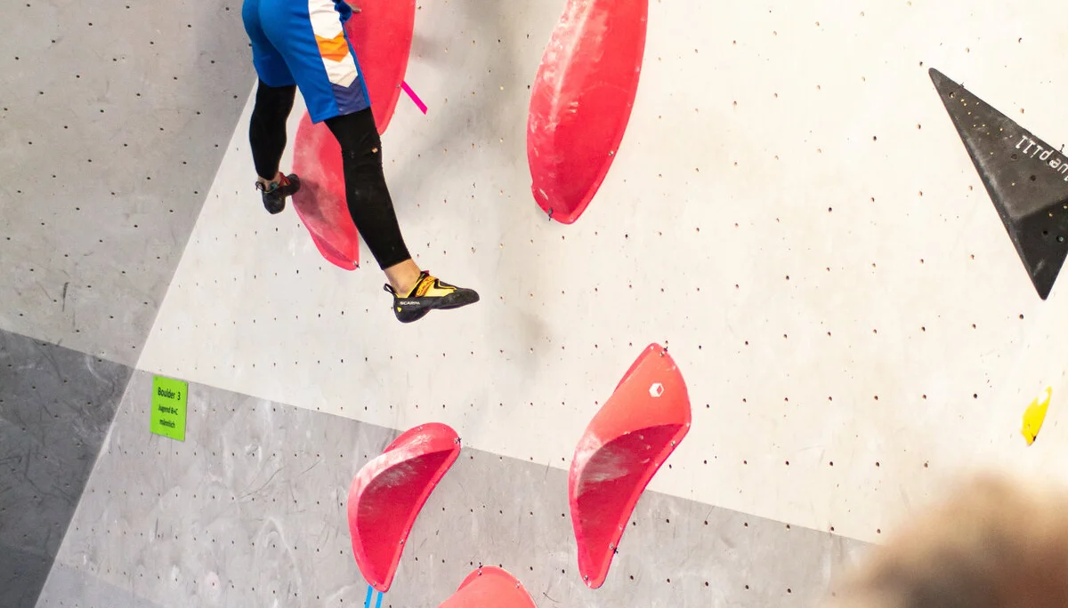 Landesmeisterschaft_Bouldern_Berlin_Sachsen_2022_Finale_Jugend_BC | © Kilian Dorner