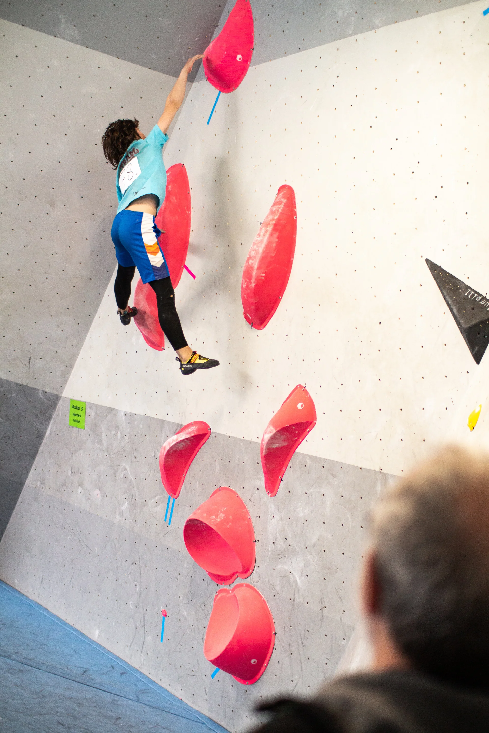 Landesmeisterschaft_Bouldern_Berlin_Sachsen_2022_Finale_Jugend_BC | © Kilian Dorner