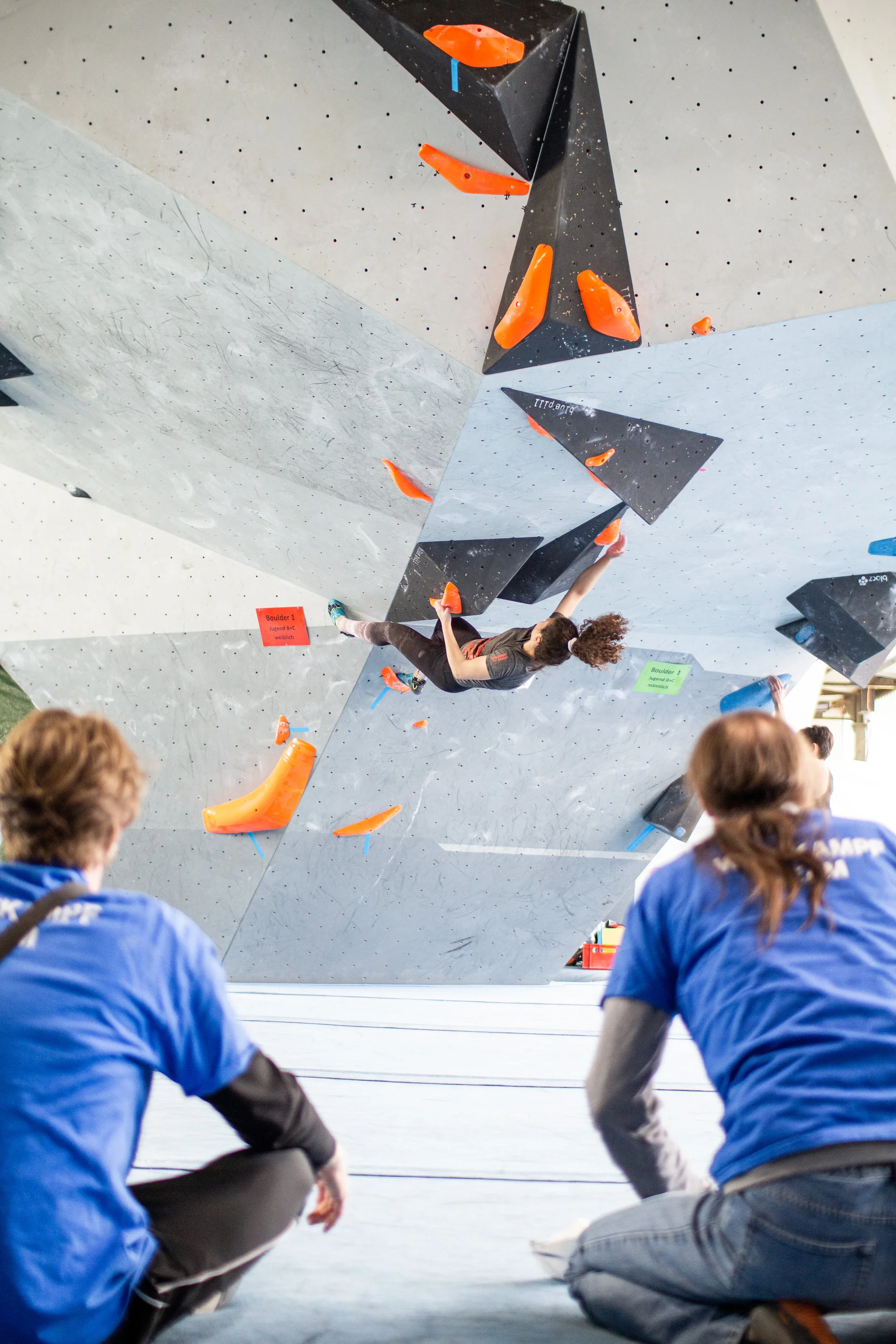 Landesmeisterschaft_Bouldern_Berlin_Sachsen_2022_Finale_Jugend_BC | © Kilian Dorner