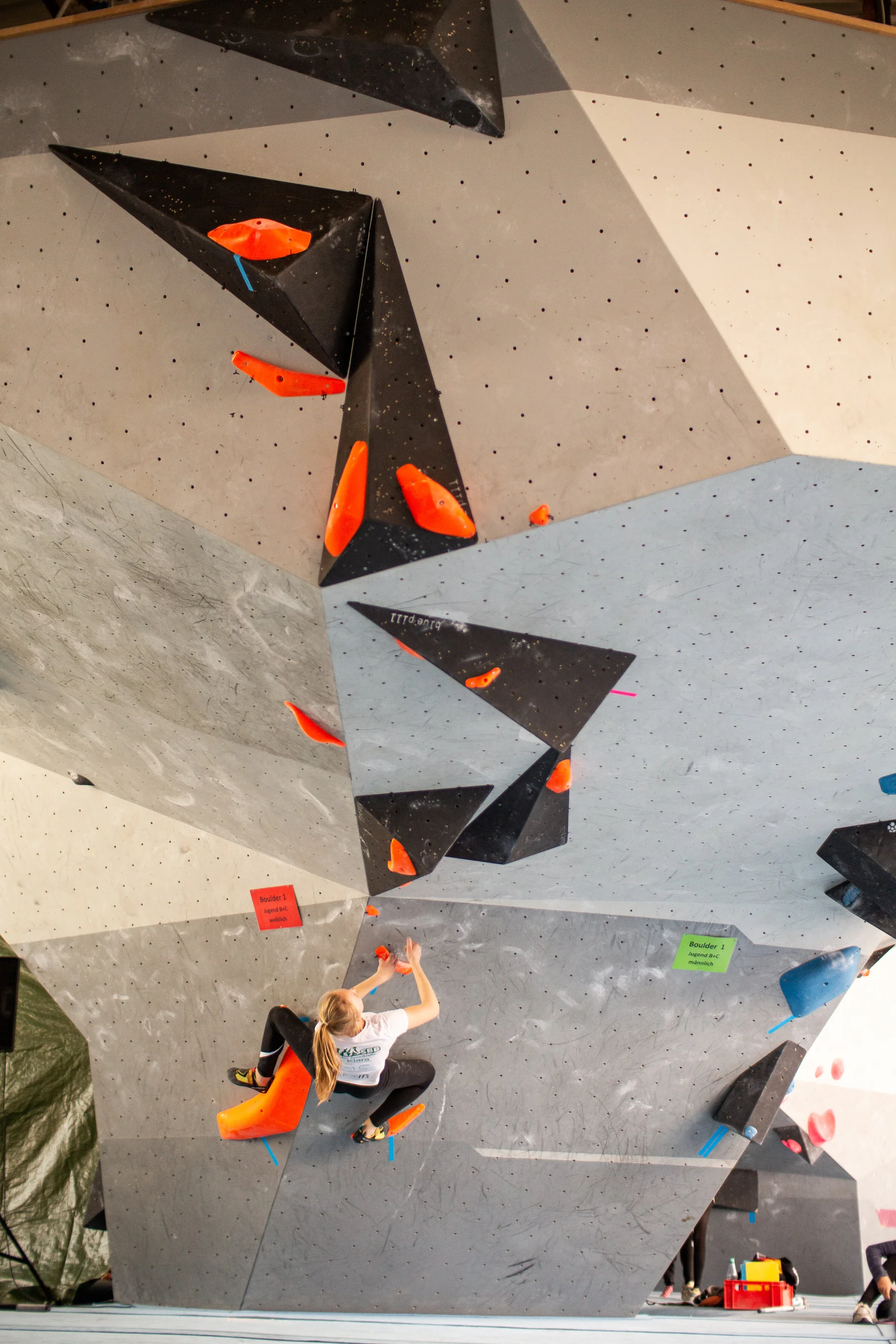 Landesmeisterschaft_Bouldern_Berlin_Sachsen_2022_Finale_Jugend_BC | © Kilian Dorner