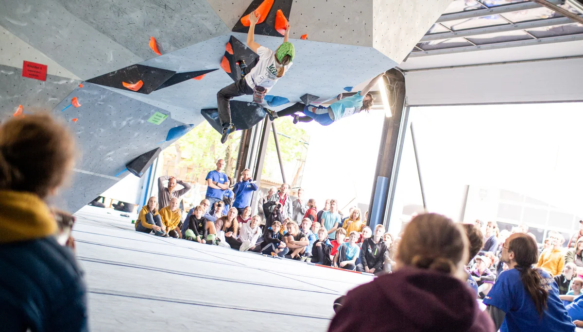 Landesmeisterschaft_Bouldern_Berlin_Sachsen_2022_Finale_Jugend_BC | © Kilian Dorner