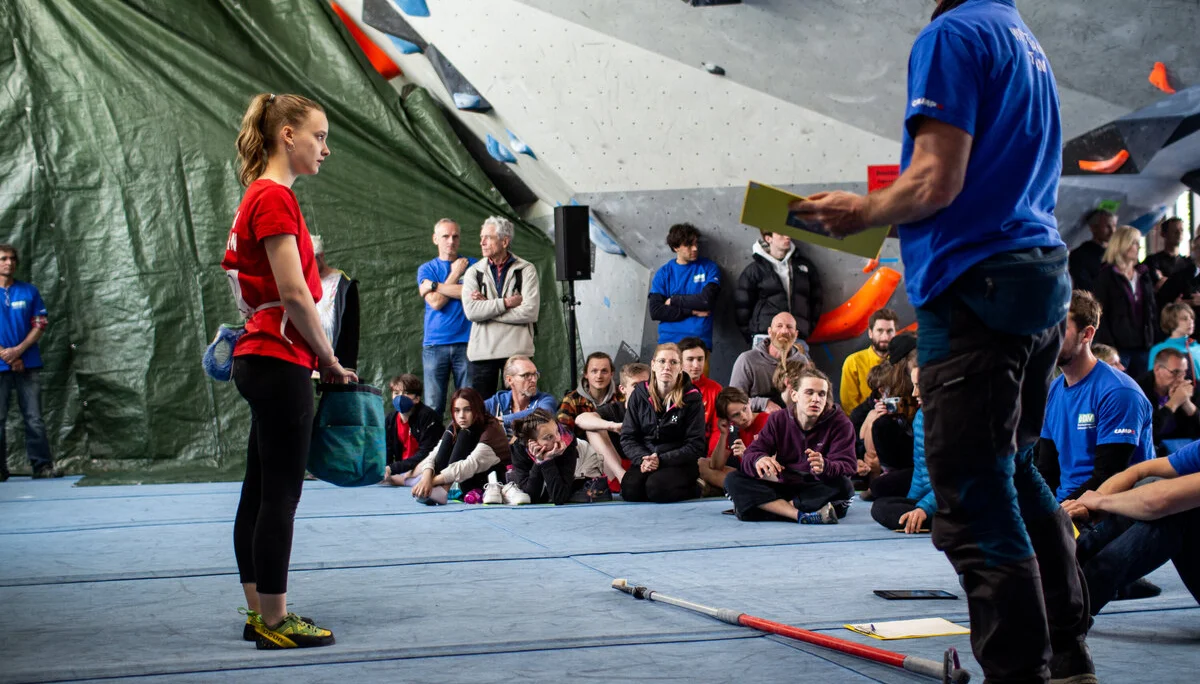 Landesmeisterschaft_Bouldern_Berlin_Sachsen_2022_Finale_Jugend_BC | © Kilian Dorner