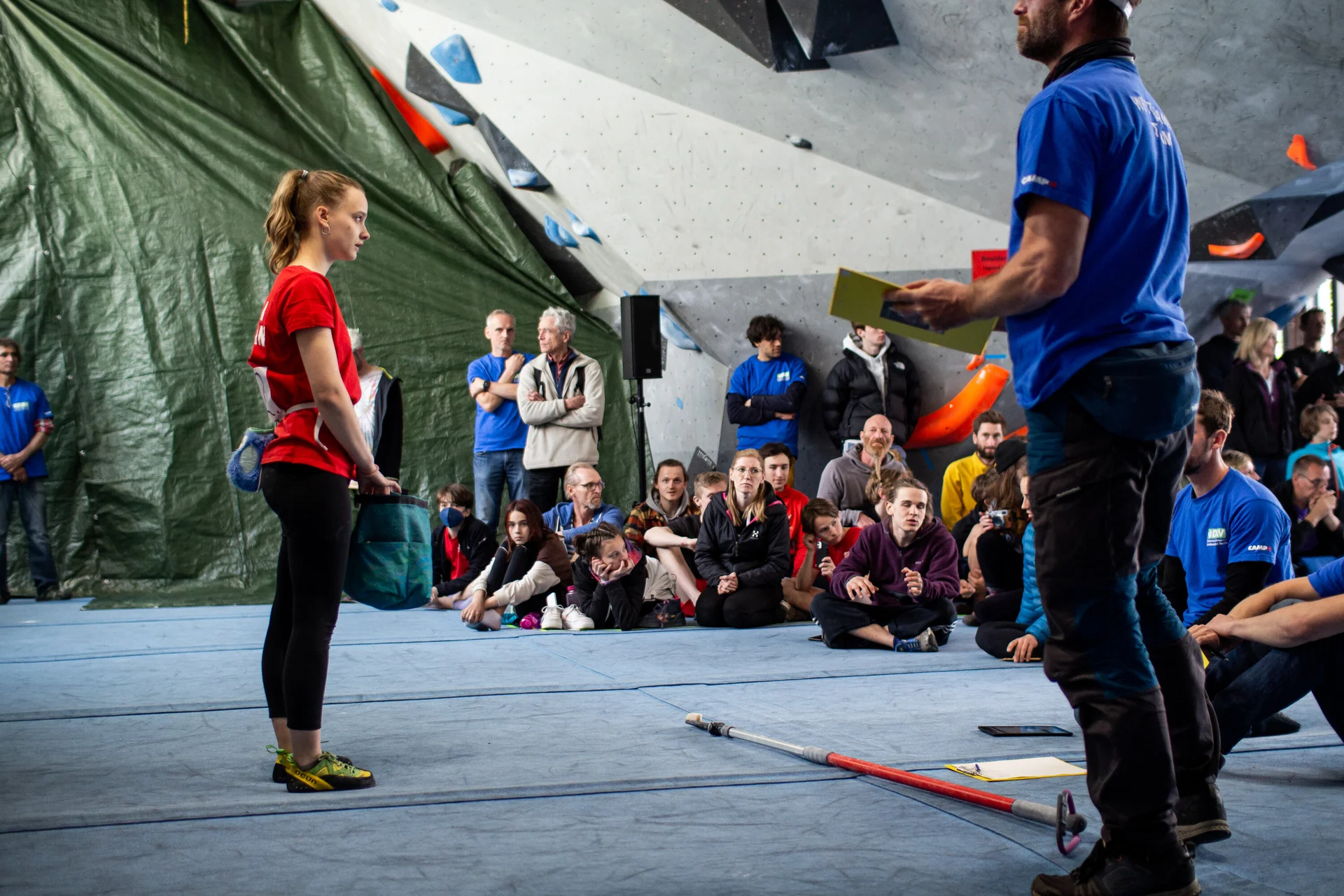 Landesmeisterschaft_Bouldern_Berlin_Sachsen_2022_Finale_Jugend_BC | © Kilian Dorner
