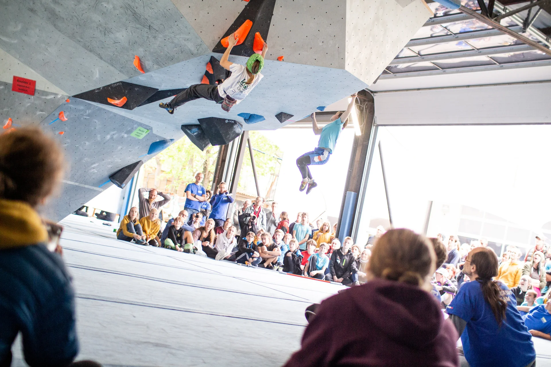 Landesmeisterschaft_Bouldern_Berlin_Sachsen_2022_Finale_Jugend_BC | © Kilian Dorner