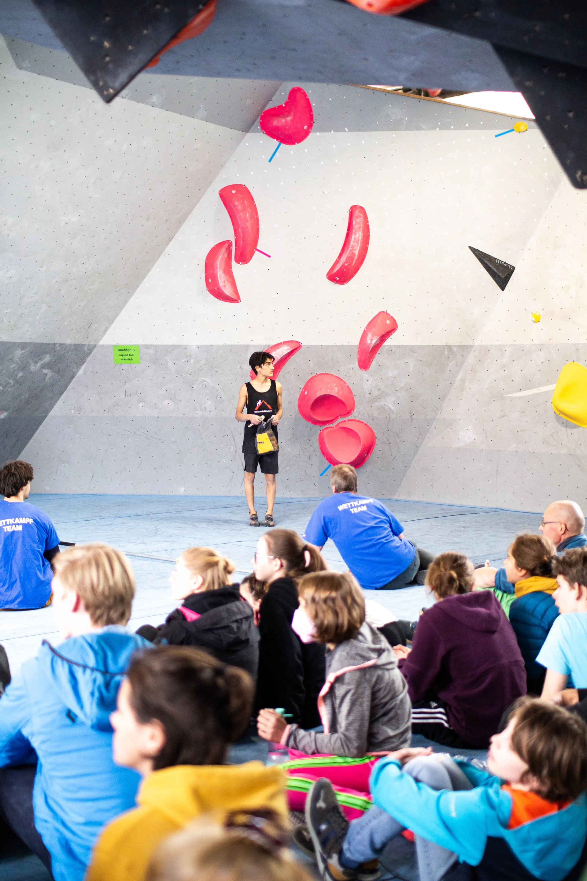 Landesmeisterschaft_Bouldern_Berlin_Sachsen_2022_Finale_Jugend_BC | © Kilian Dorner