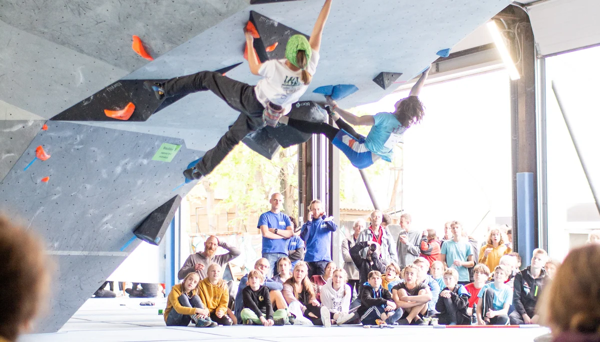 Landesmeisterschaft_Bouldern_Berlin_Sachsen_2022_Finale_Jugend_BC | © Kilian Dorner