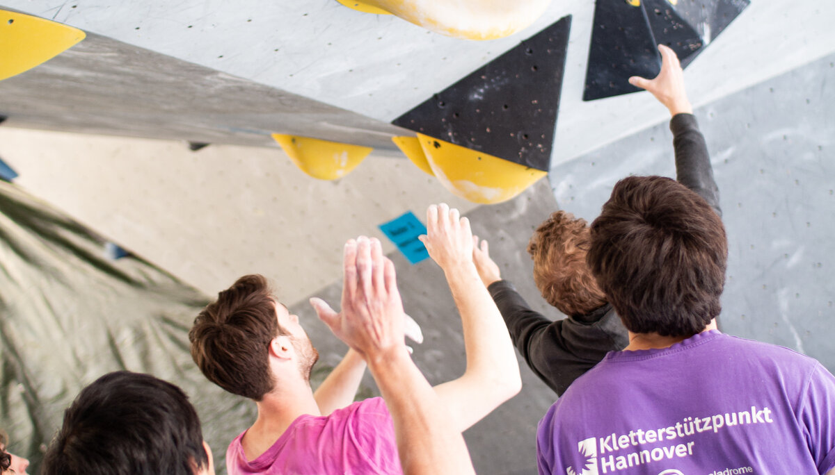 Landesmeisterschaft_Bouldern_Berlin_Sachsen_2022_Finale_Jugend_A_Erwachsene | © Kilian Dorner Landesmeisterschaft_Bouldern_Berlin_Sachsen_2022_Finale_Jugend_A_Erwachsene | © Kilian Dorner