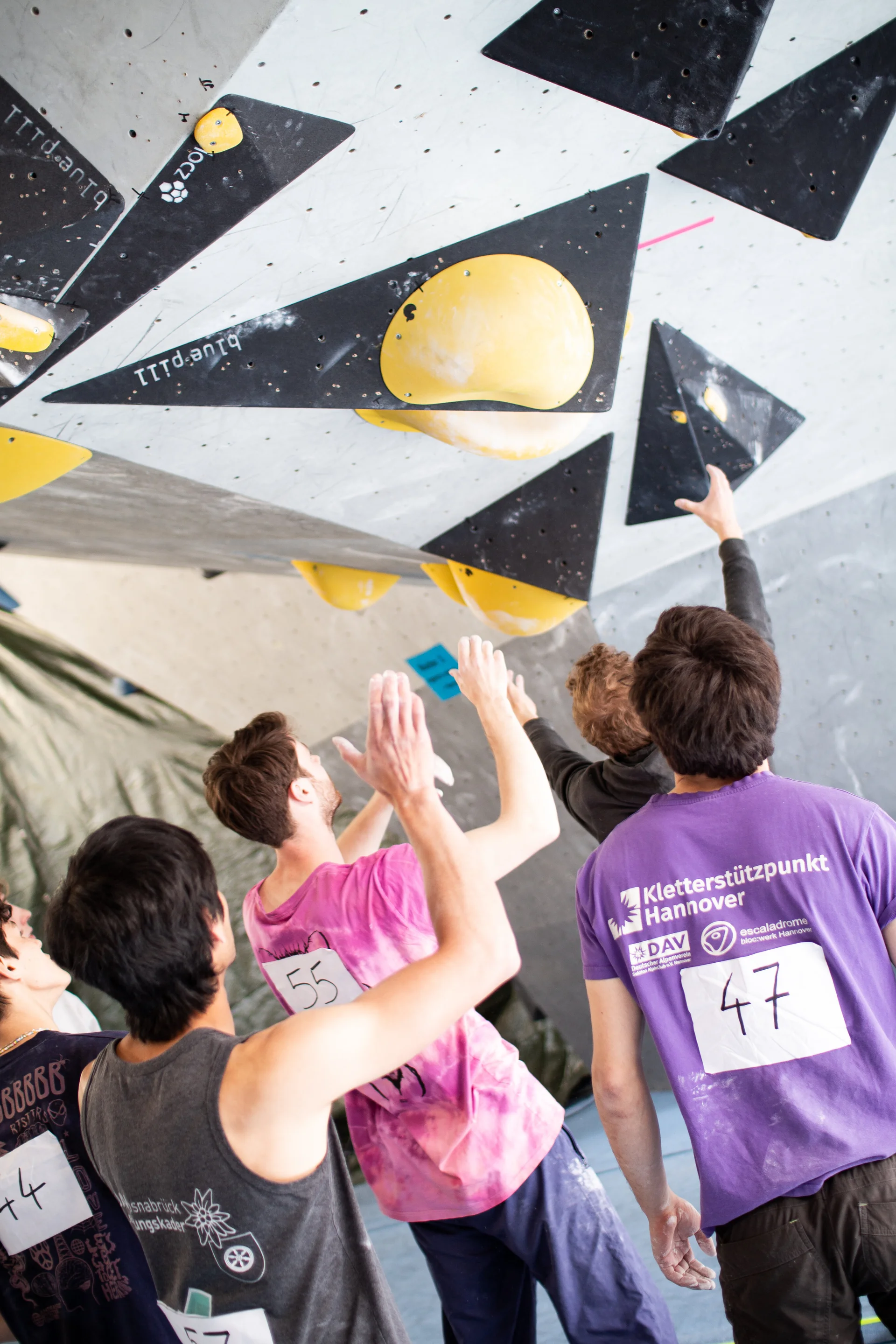 Landesmeisterschaft_Bouldern_Berlin_Sachsen_2022_Finale_Jugend_A_Erwachsene | © Kilian Dorner