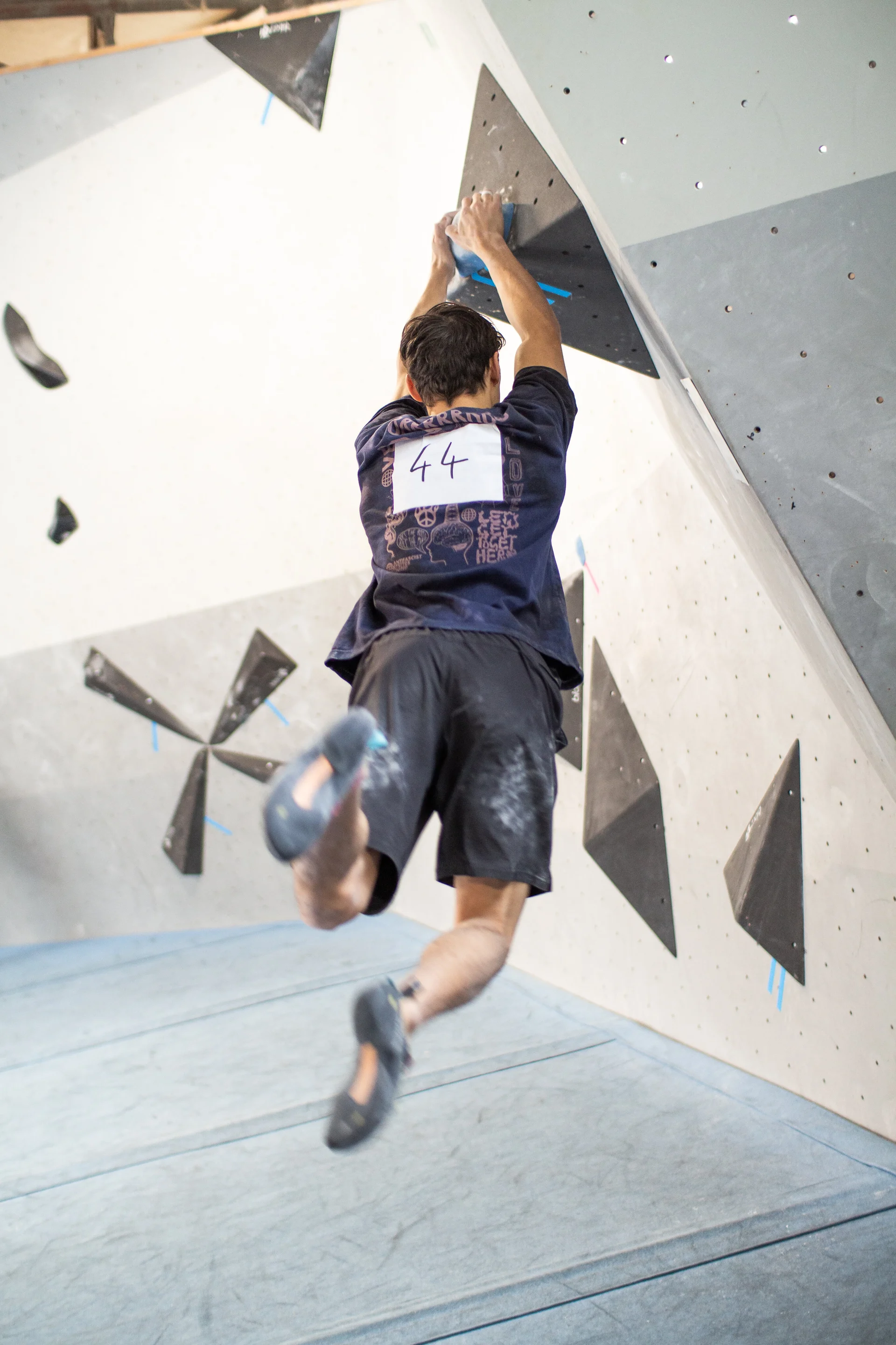 Landesmeisterschaft_Bouldern_Berlin_Sachsen_2022_Finale_Jugend_A_Erwachsene | © Kilian Dorner