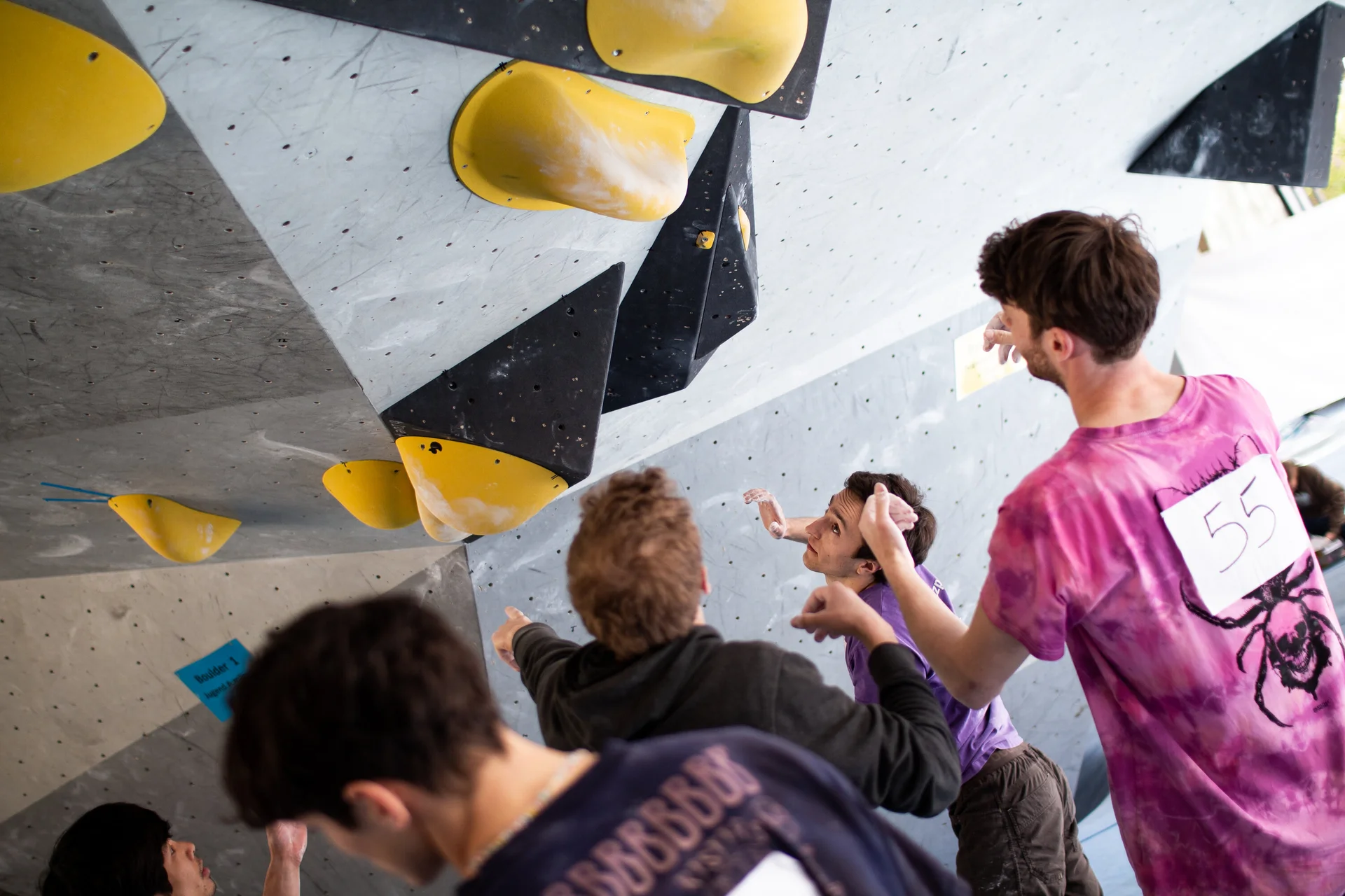 Landesmeisterschaft_Bouldern_Berlin_Sachsen_2022_Finale_Jugend_A_Erwachsene | © Kilian Dorner