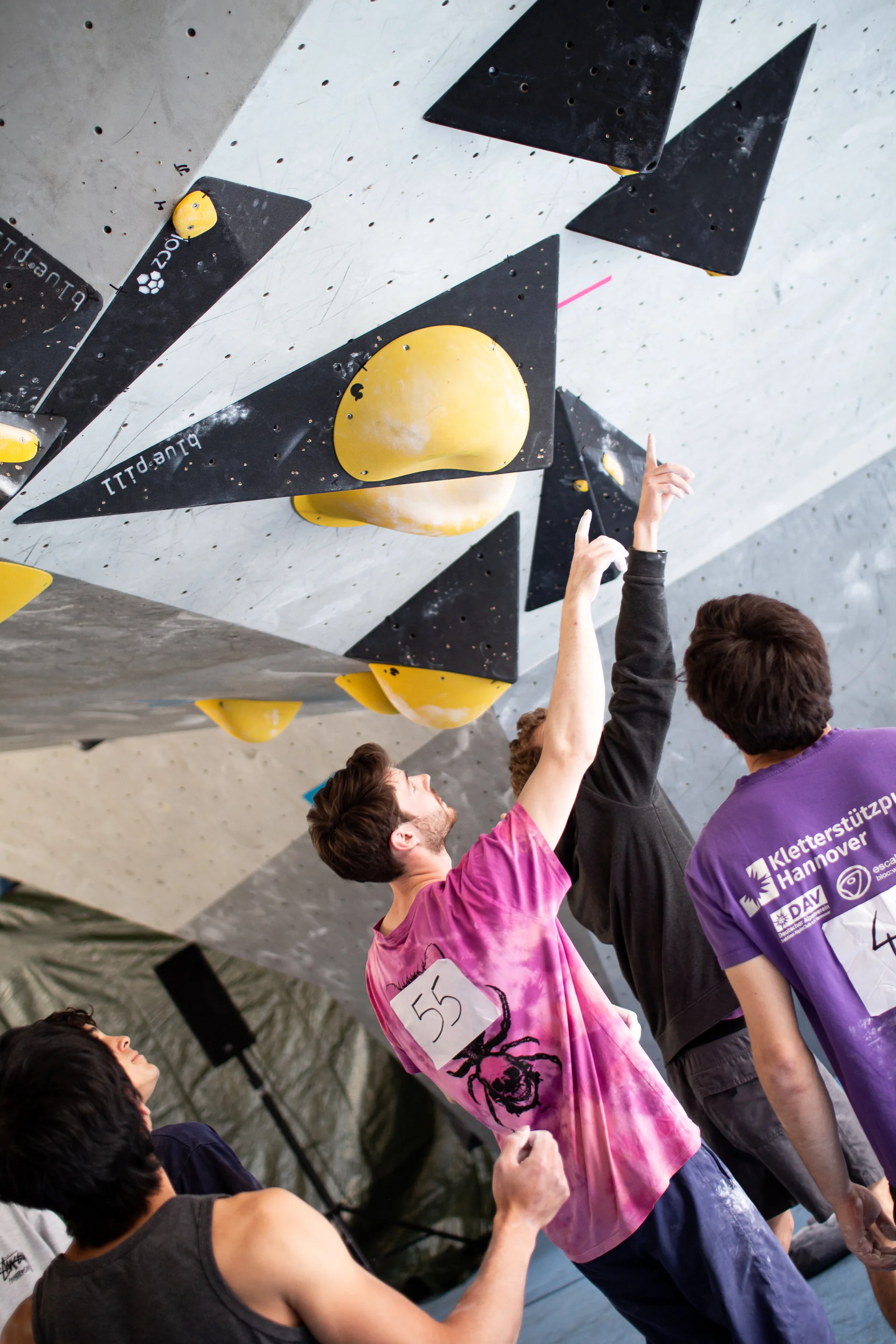 Landesmeisterschaft_Bouldern_Berlin_Sachsen_2022_Finale_Jugend_A_Erwachsene | © Kilian Dorner
