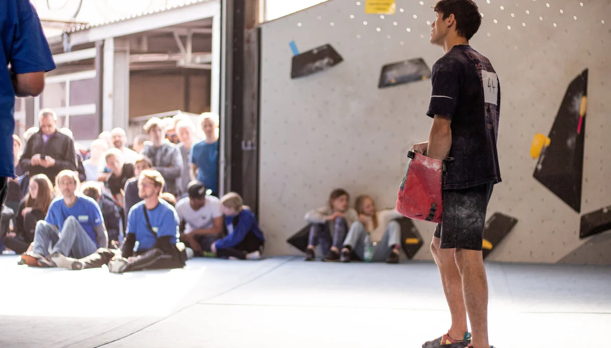 Landesmeisterschaft_Bouldern_Berlin_Sachsen_2022_Finale_Jugend_A_Erwachsene | © Kilian Dorner