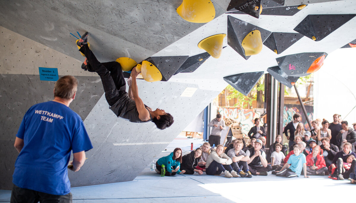 Landesmeisterschaft_Bouldern_Berlin_Sachsen_2022_Finale_Jugend_A_Erwachsene | © Kilian Dorner Landesmeisterschaft_Bouldern_Berlin_Sachsen_2022_Finale_Jugend_A_Erwachsene | © Kilian Dorner