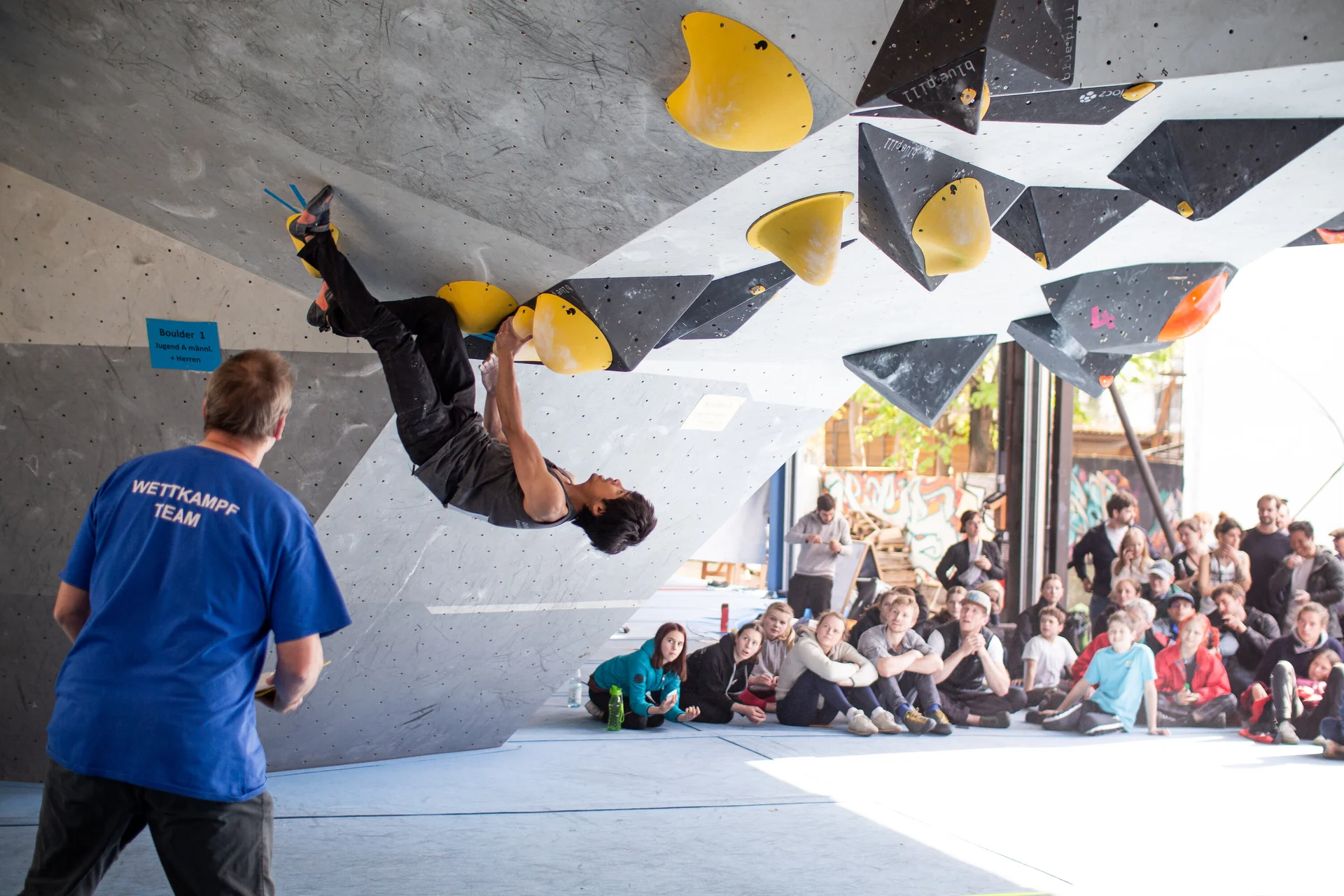 Landesmeisterschaft_Bouldern_Berlin_Sachsen_2022_Finale_Jugend_A_Erwachsene | © Kilian Dorner