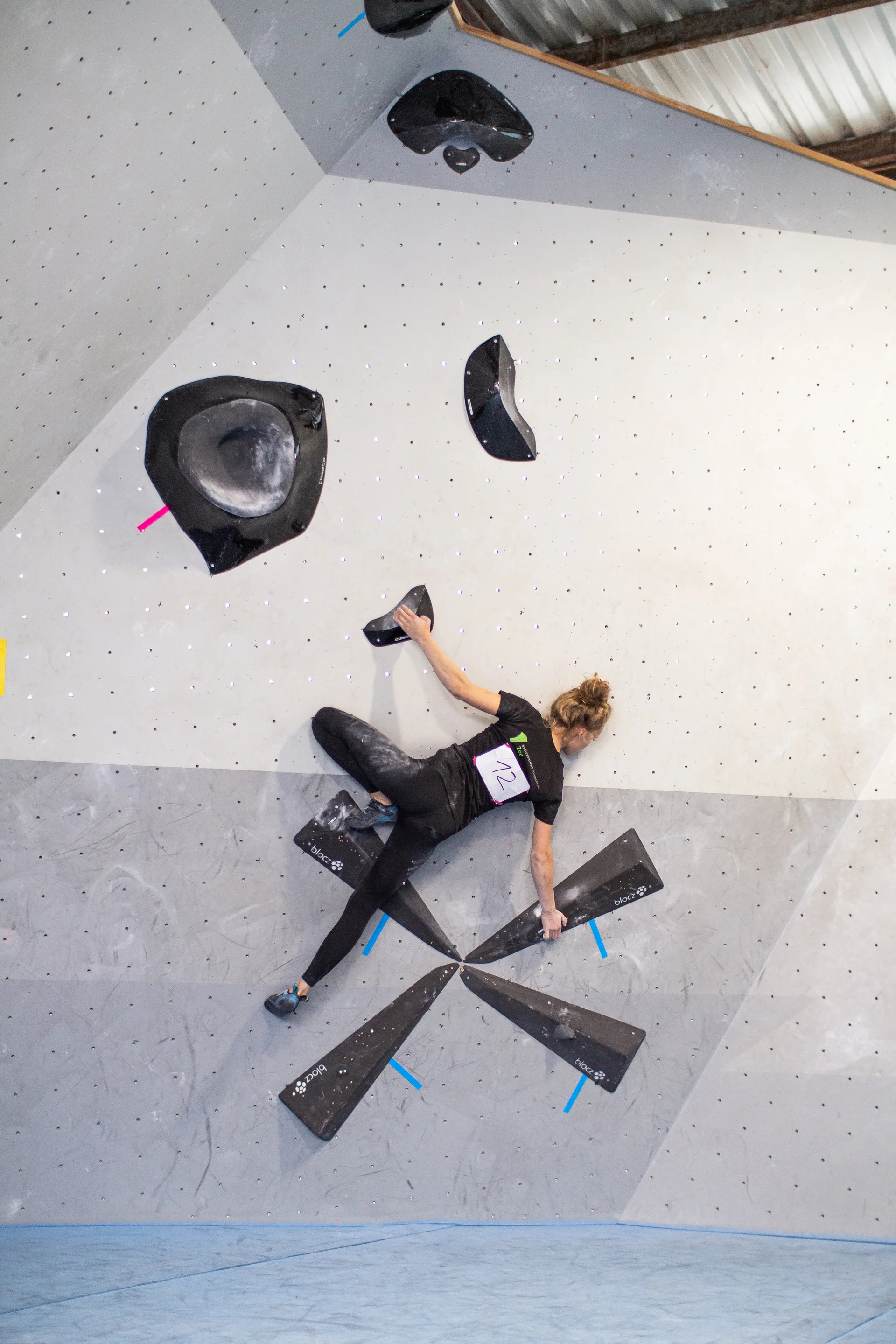 Landesmeisterschaft_Bouldern_Berlin_Sachsen_2022_Finale_Jugend_A_Erwachsene | © Kilian Dorner