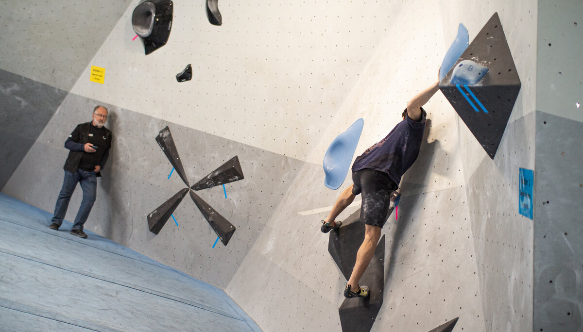 Landesmeisterschaft_Bouldern_Berlin_Sachsen_2022_Finale_Jugend_A_Erwachsene | © Kilian Dorner Landesmeisterschaft_Bouldern_Berlin_Sachsen_2022_Finale_Jugend_A_Erwachsene | © Kilian Dorner