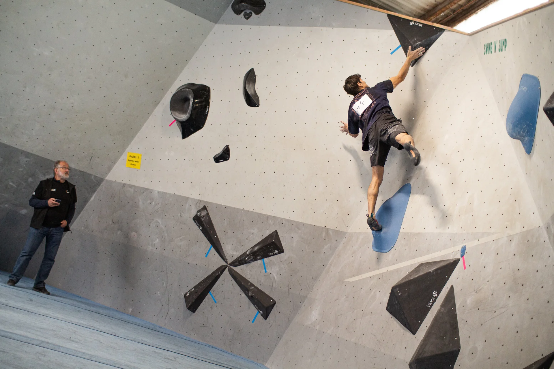 Landesmeisterschaft_Bouldern_Berlin_Sachsen_2022_Finale_Jugend_A_Erwachsene | © Kilian Dorner