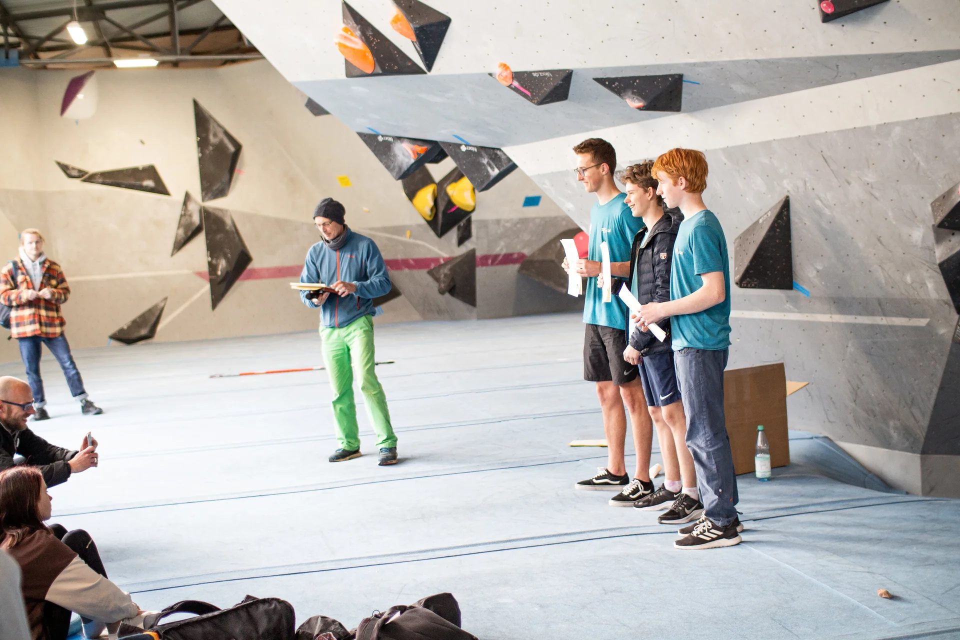 Landesmeisterschaft_Bouldern_Berlin_Sachsen_2022_Finale_Jugend_A_Erwachsene | © Kilian Dorner