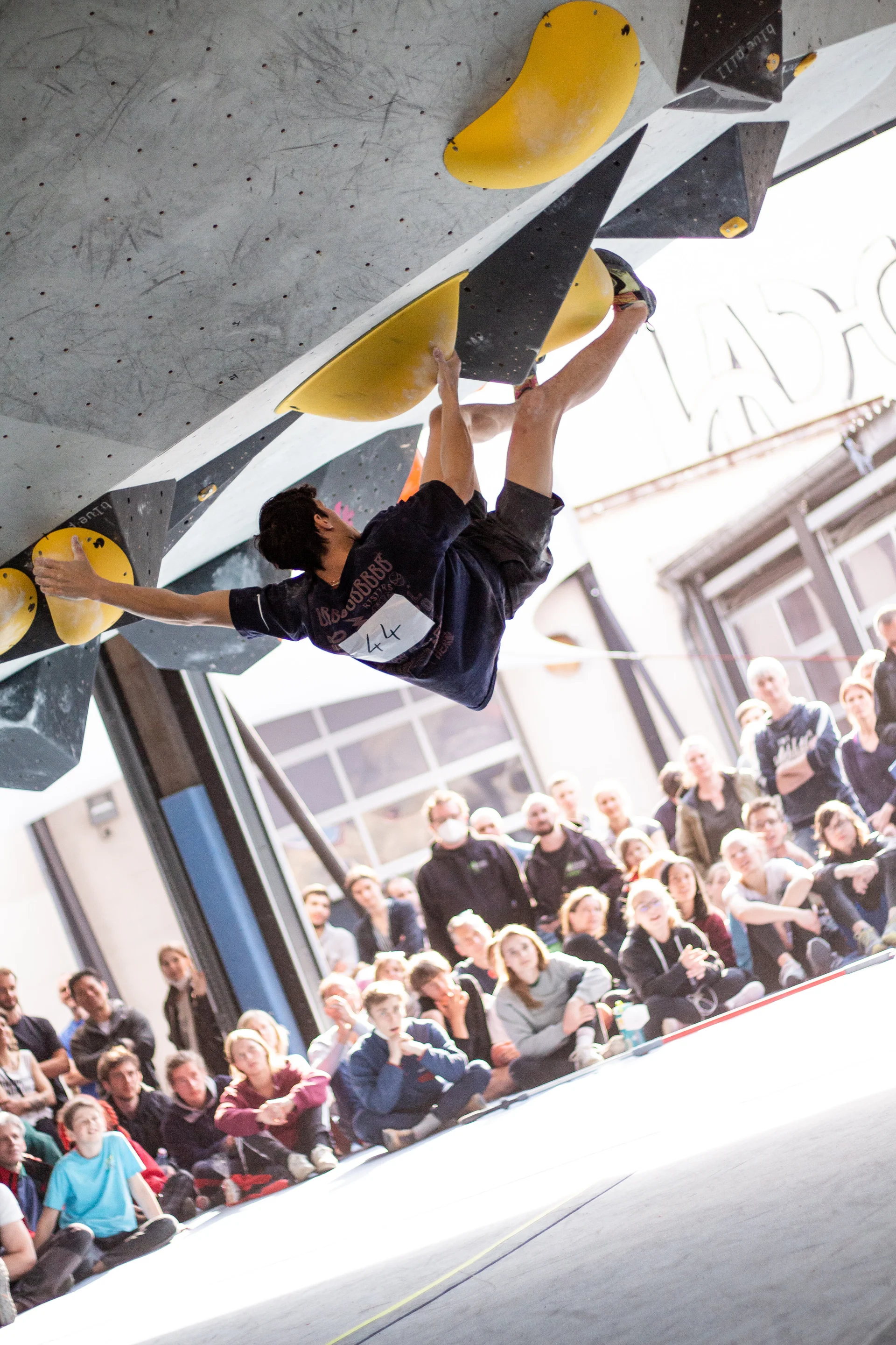 Landesmeisterschaft_Bouldern_Berlin_Sachsen_2022_Finale_Jugend_A_Erwachsene | © Kilian Dorner