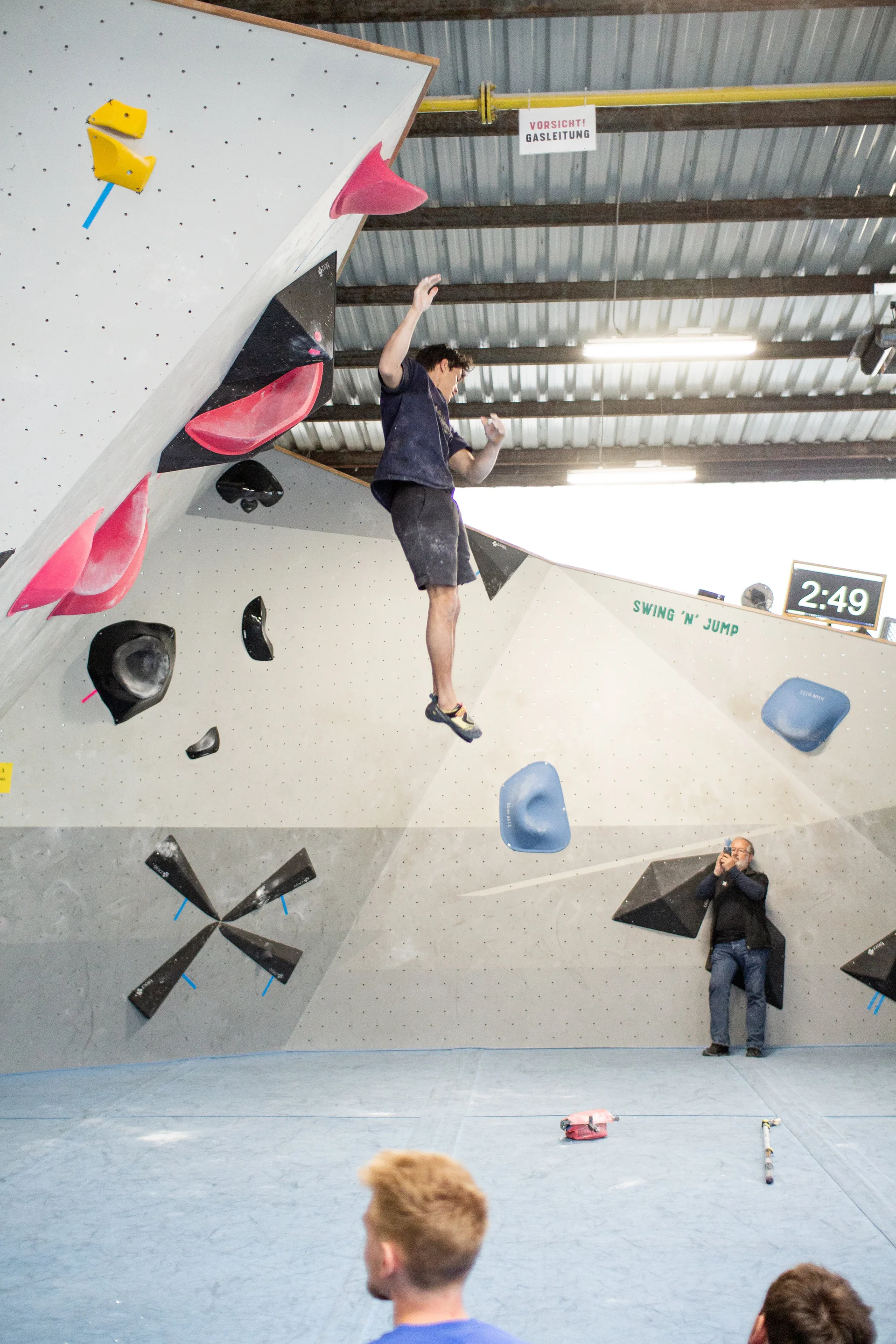 Landesmeisterschaft_Bouldern_Berlin_Sachsen_2022_Finale_Jugend_A_Erwachsene | © Kilian Dorner