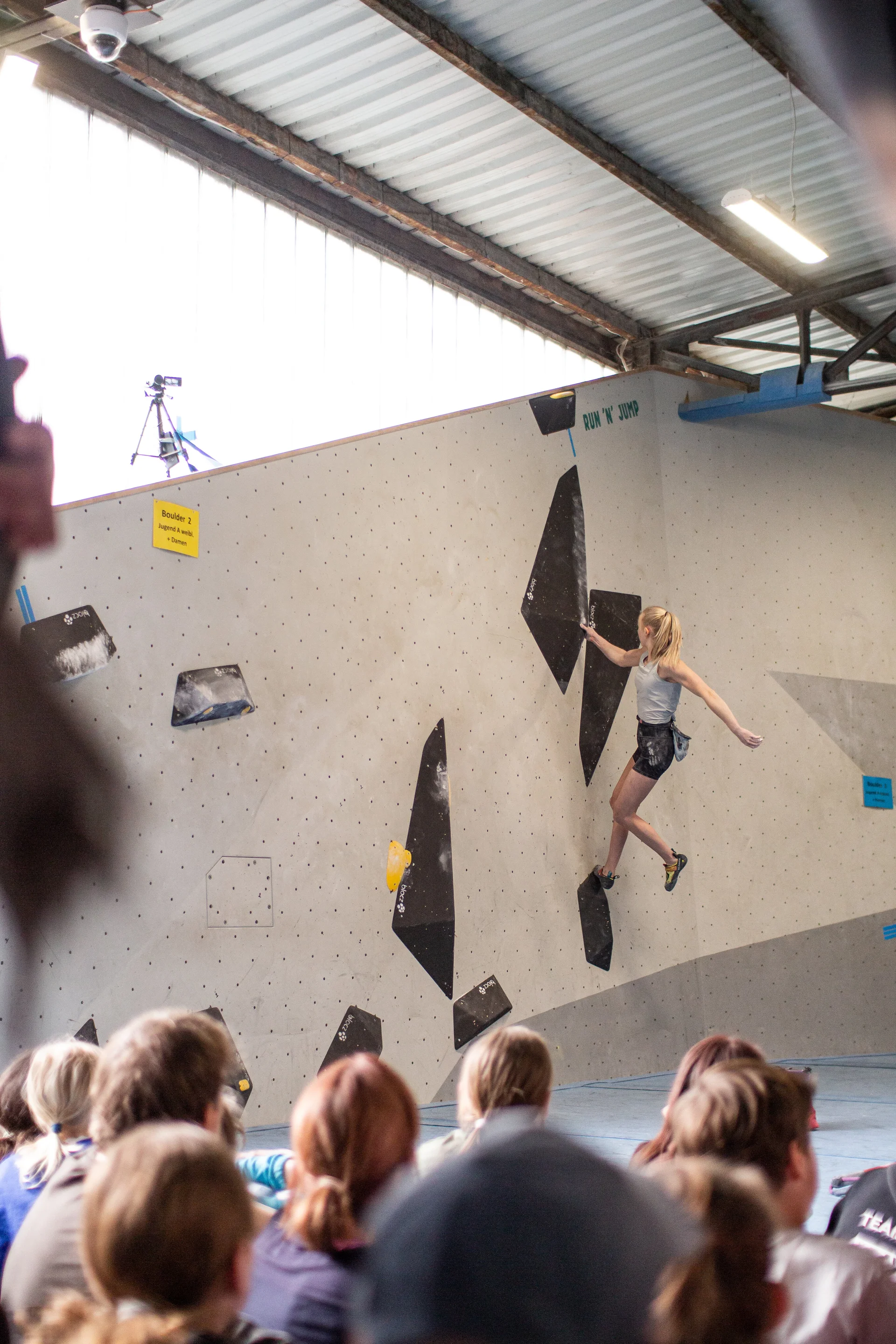 Landesmeisterschaft_Bouldern_Berlin_Sachsen_2022_Finale_Jugend_A_Erwachsene | © Kilian Dorner