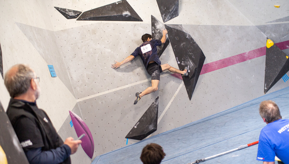 Landesmeisterschaft_Bouldern_Berlin_Sachsen_2022_Finale_Jugend_A_Erwachsene | © Kilian Dorner Landesmeisterschaft_Bouldern_Berlin_Sachsen_2022_Finale_Jugend_A_Erwachsene | © Kilian Dorner