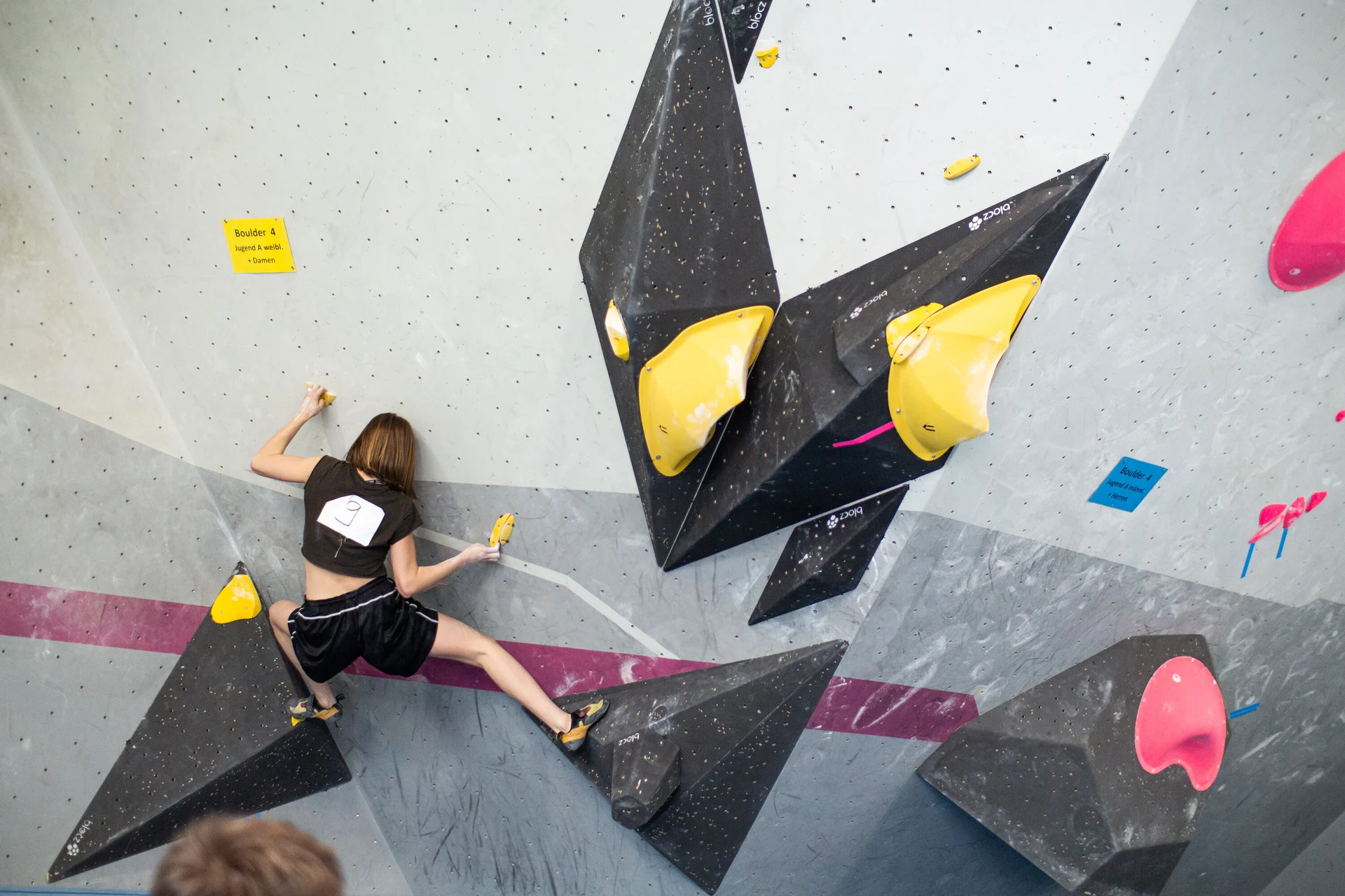 Landesmeisterschaft_Bouldern_Berlin_Sachsen_2022_Finale_Jugend_A_Erwachsene | © Kilian Dorner