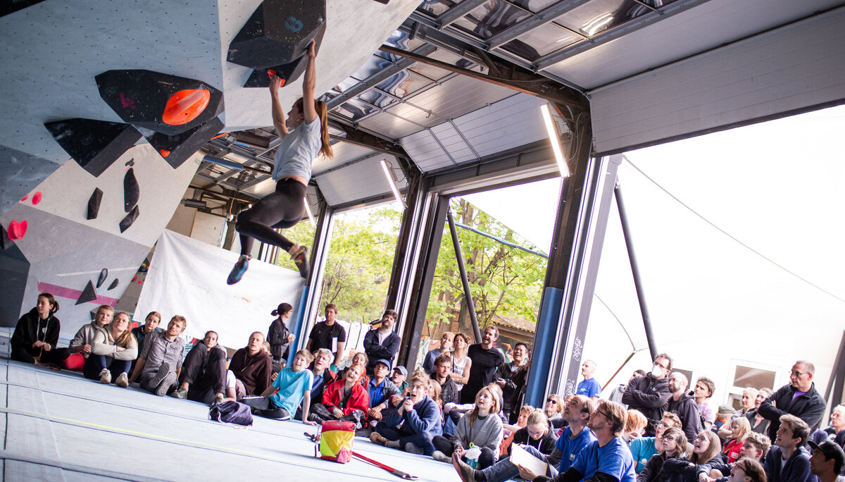 Landesmeisterschaft_Bouldern_Berlin_Sachsen_2022_Finale_Jugend_A_Erwachsene | © Kilian Dorner Landesmeisterschaft_Bouldern_Berlin_Sachsen_2022_Finale_Jugend_A_Erwachsene | © Kilian Dorner