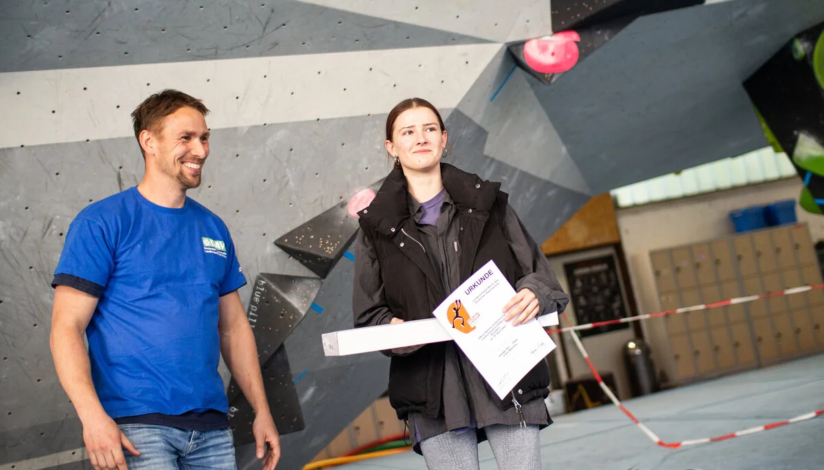 Landesmeisterschaft_Bouldern_Berlin_Sachsen_2022_Finale_Jugend_A_Erwachsene | © Kilian Dorner