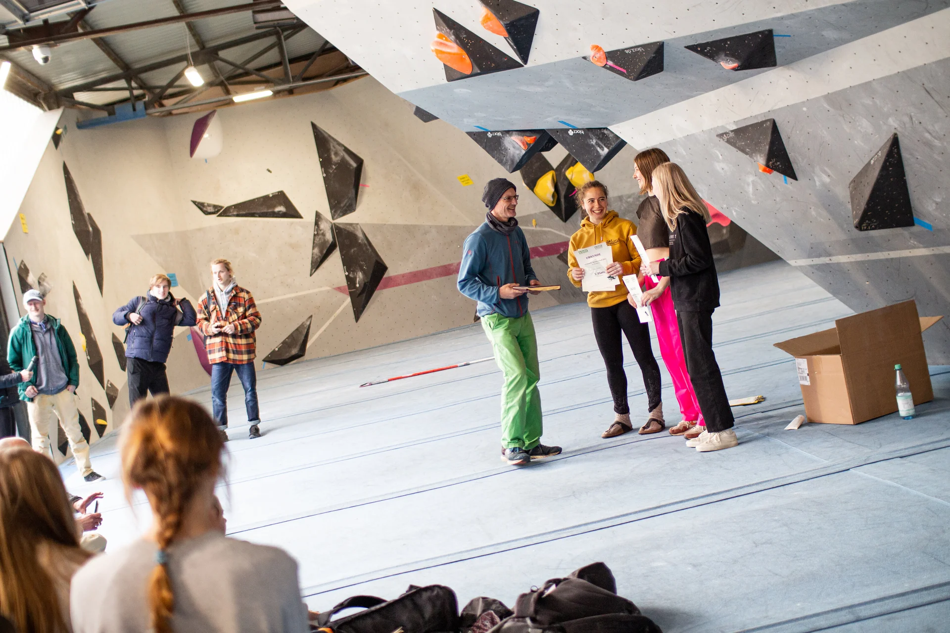 Landesmeisterschaft_Bouldern_Berlin_Sachsen_2022_Finale_Jugend_A_Erwachsene | © Kilian Dorner